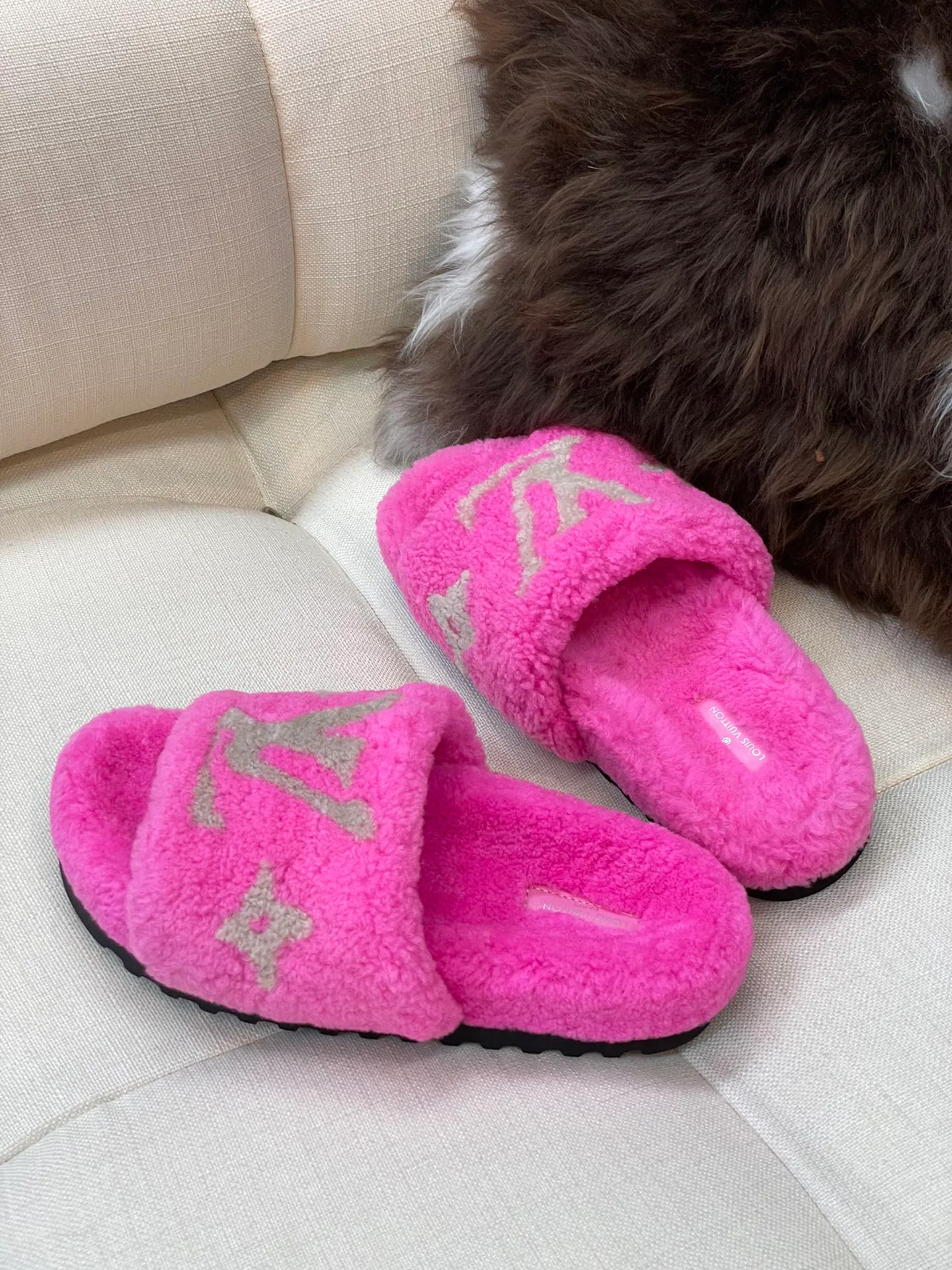 Тапочки Женские Louis Vuitton 138136