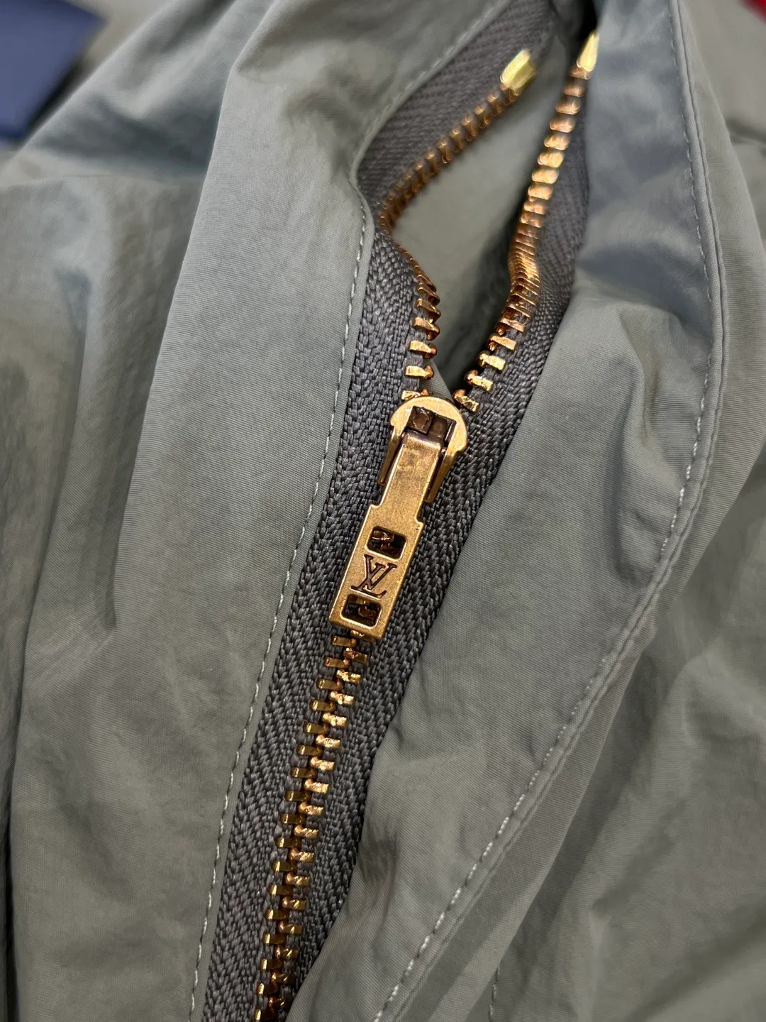 Брюки Мужские Louis Vuitton 13310870
