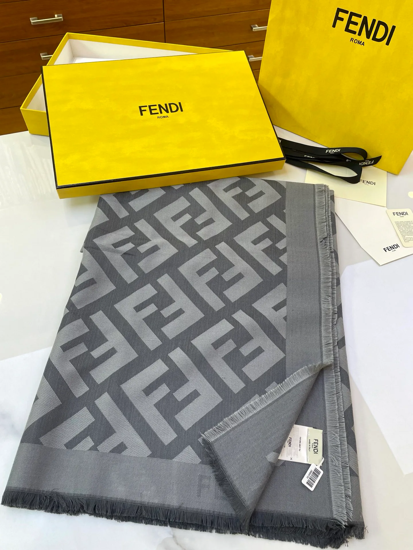 Шарфы Fendi 1981506