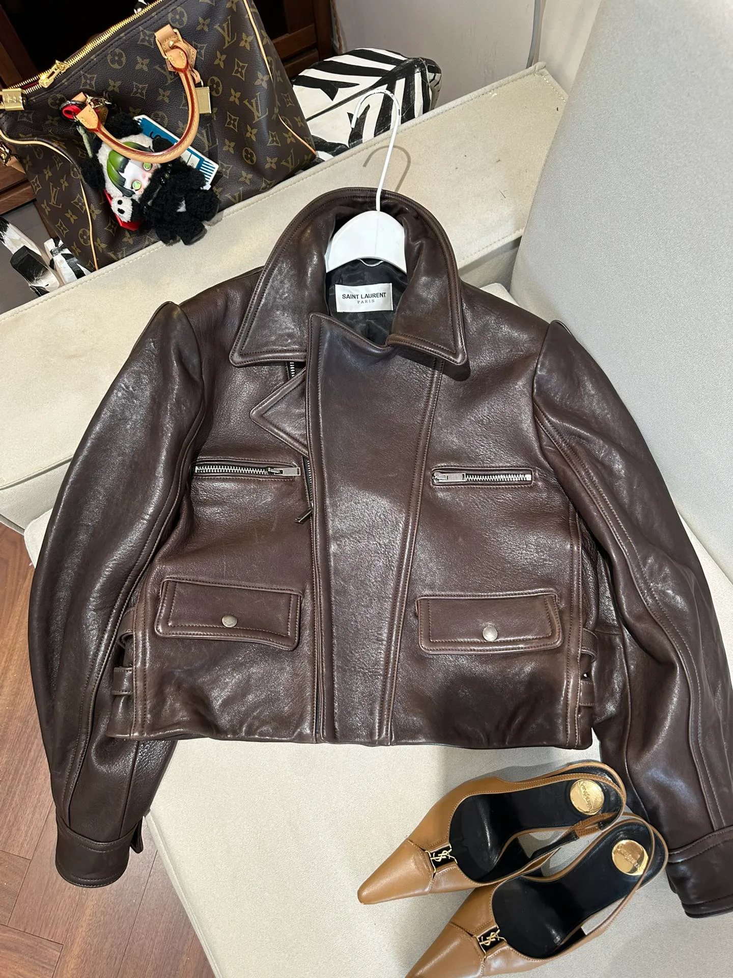 Кожаные Куртки И Дублёнки Женские Saint Laurent 11679706