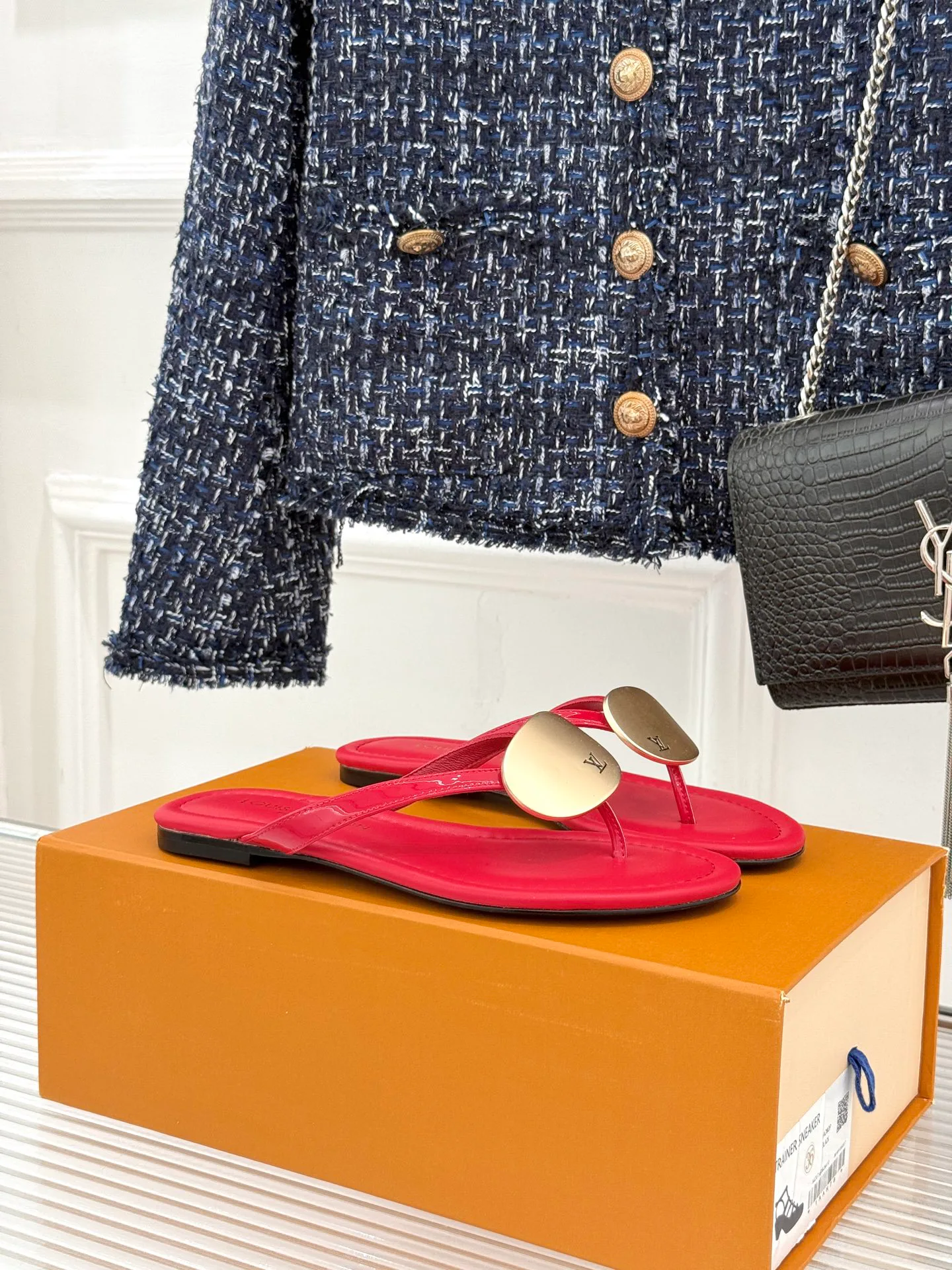 Шлепанцы Женские Louis Vuitton 17596996