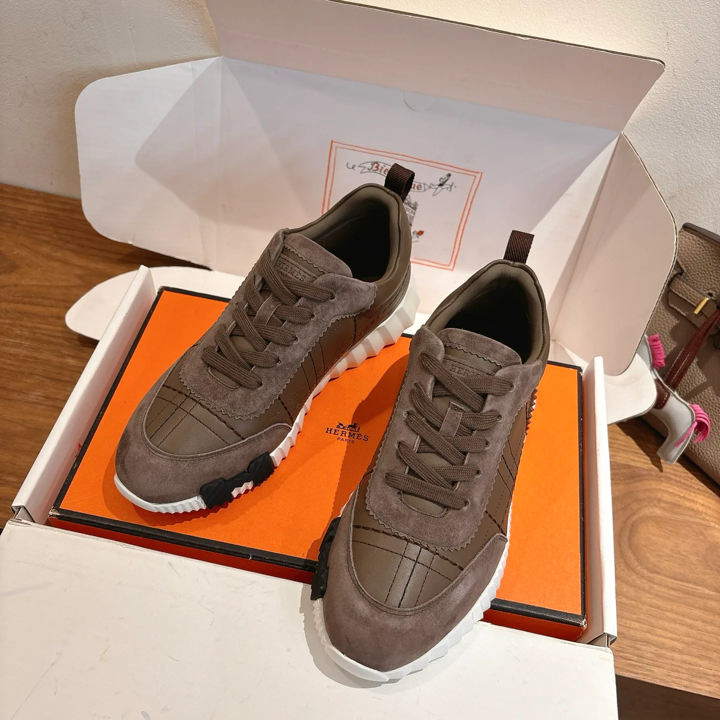 Кроссовки Женские Hermes 18729878