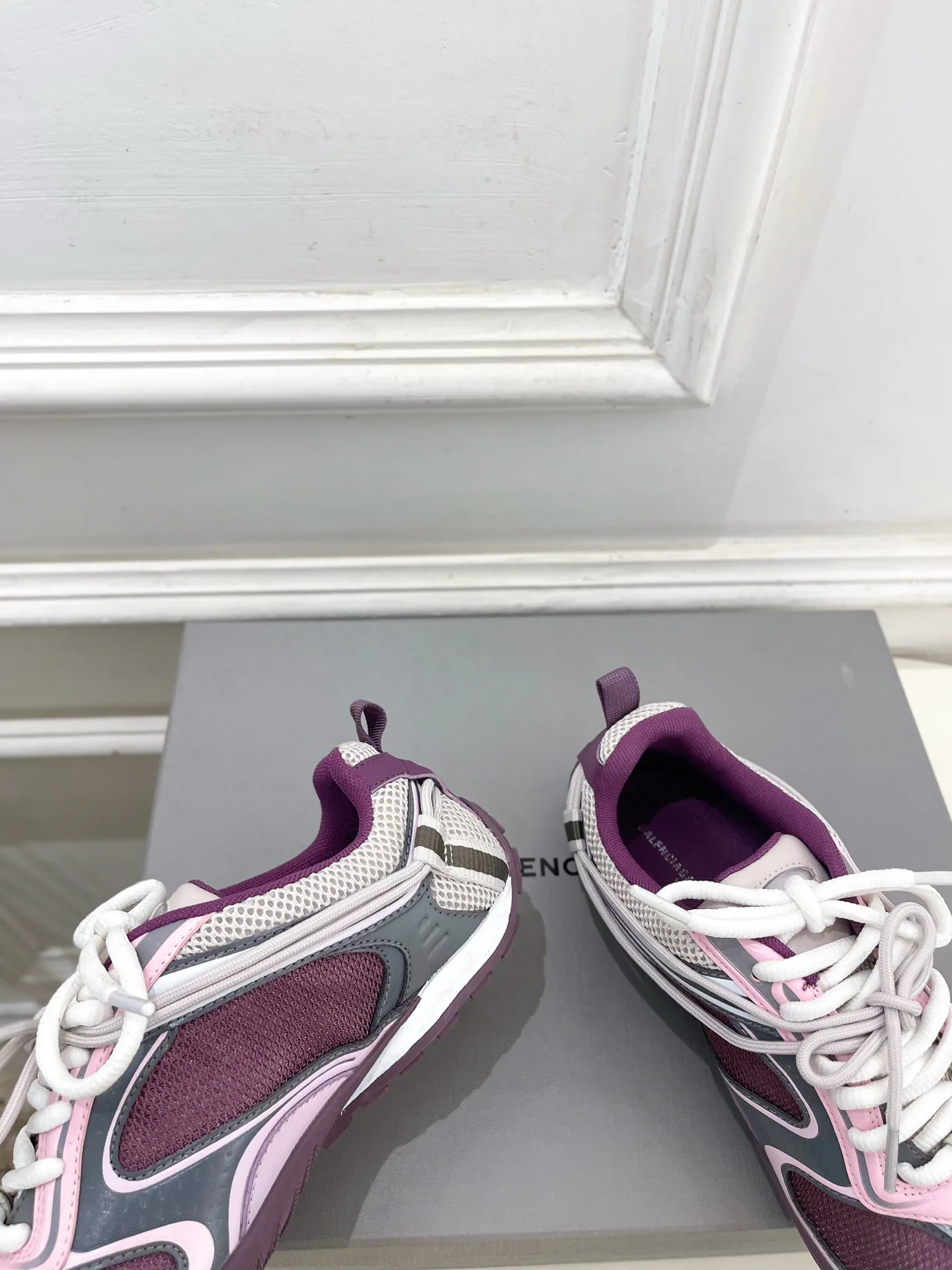 Кроссовки Женские Balenciaga 13340928