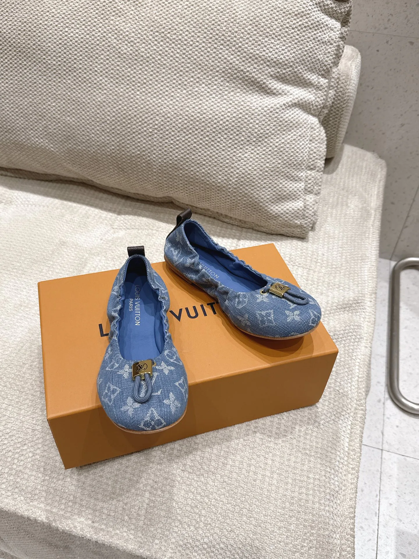 Балетки Женские Louis Vuitton 17524759