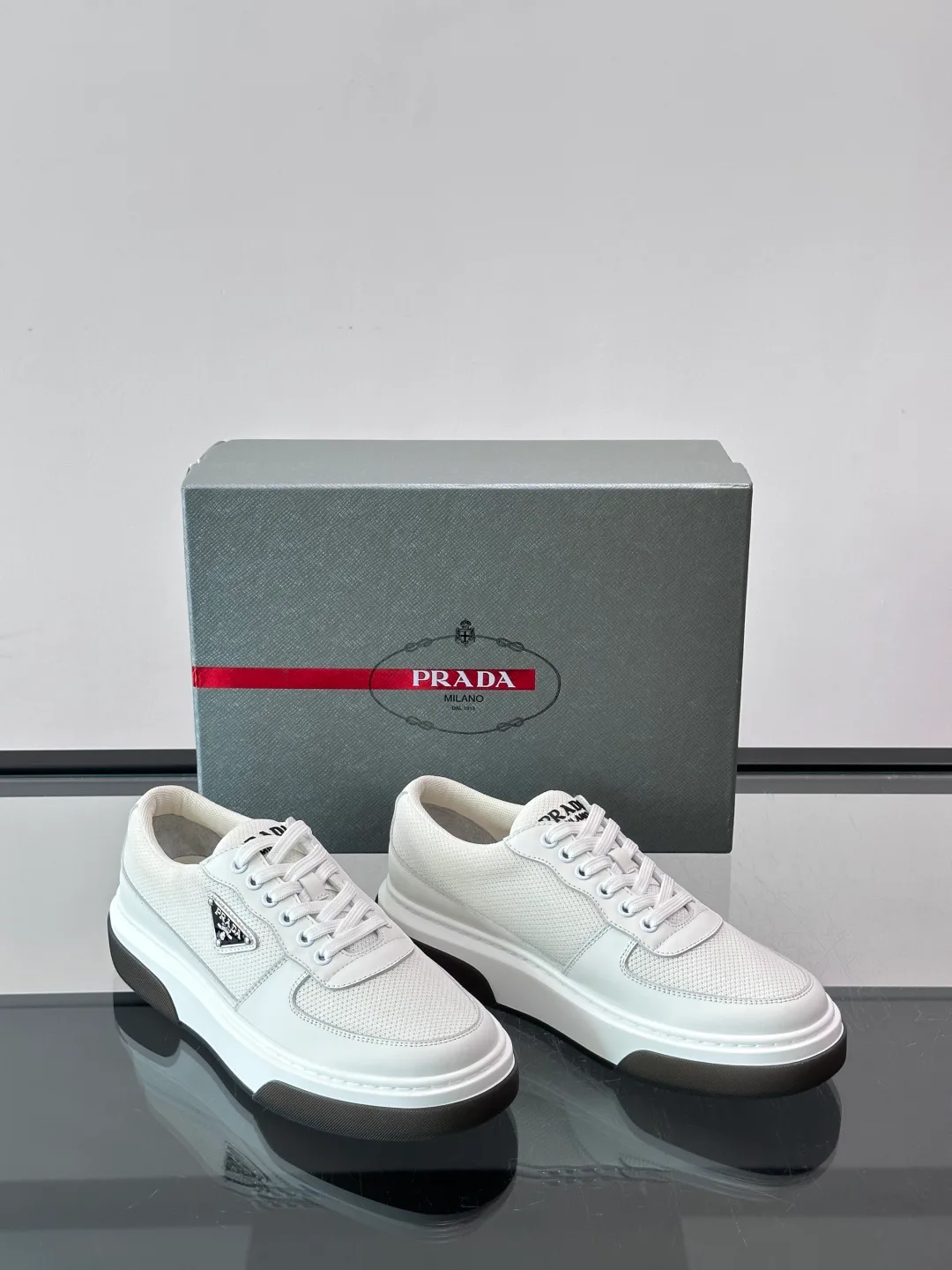 Кроссовки Мужские Prada 17913724