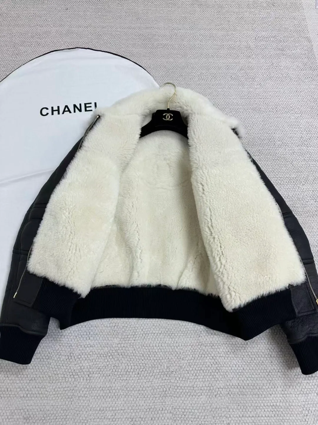 Кожаные Куртки И Дублёнки Женские Chanel 18363158