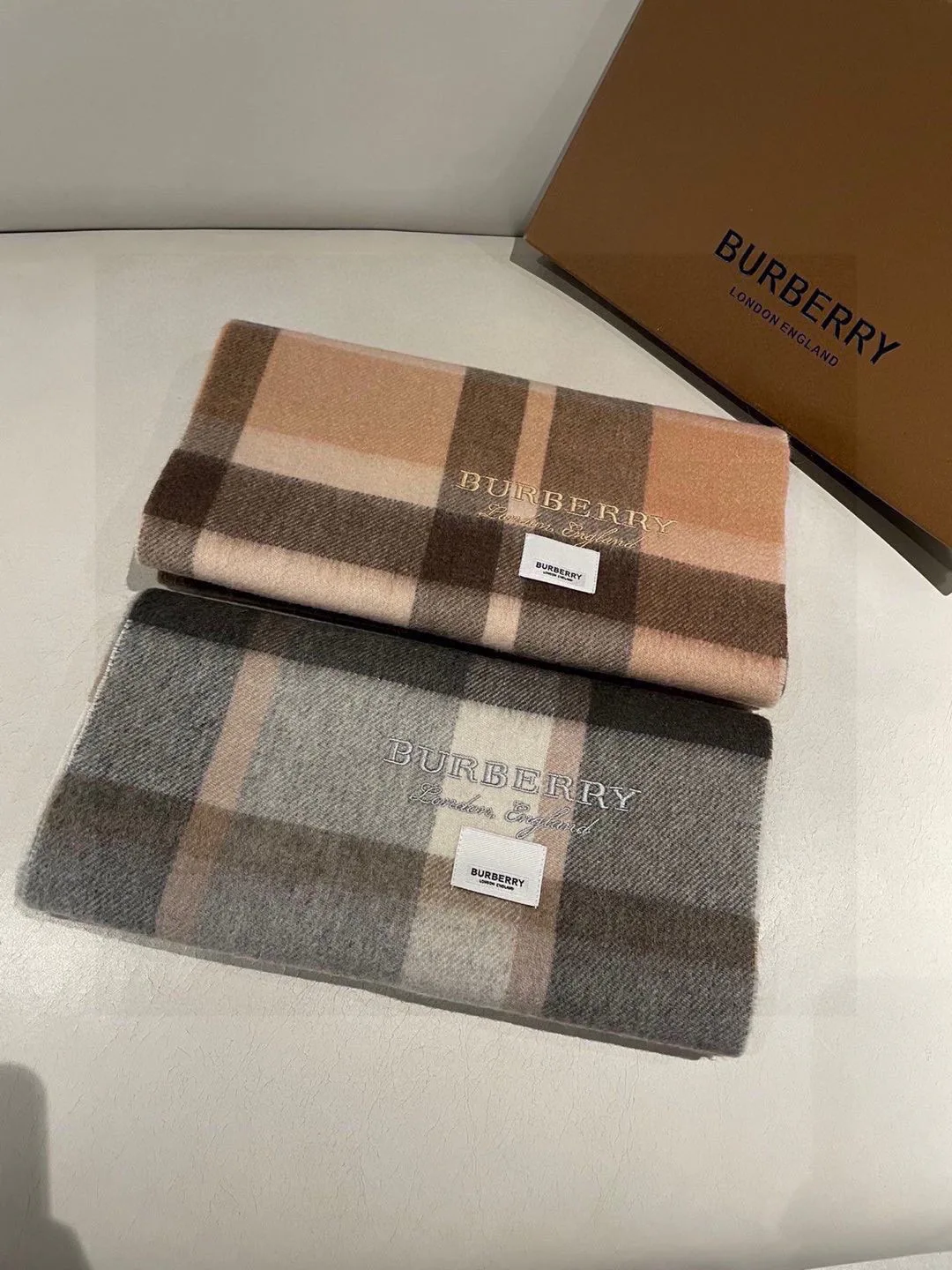 Шарфы Burberry 832141