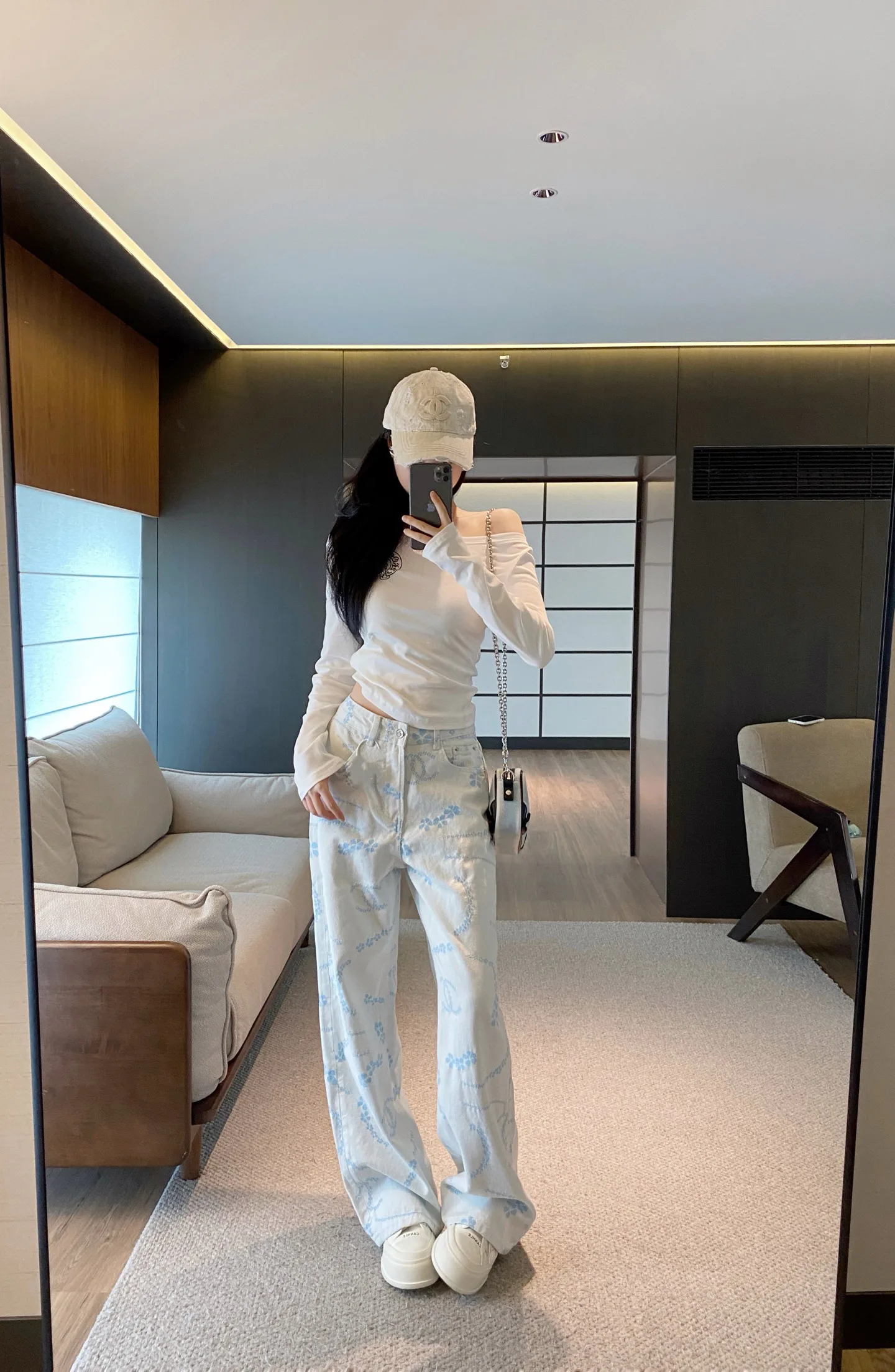 Джинсы Женские Chanel 10380540