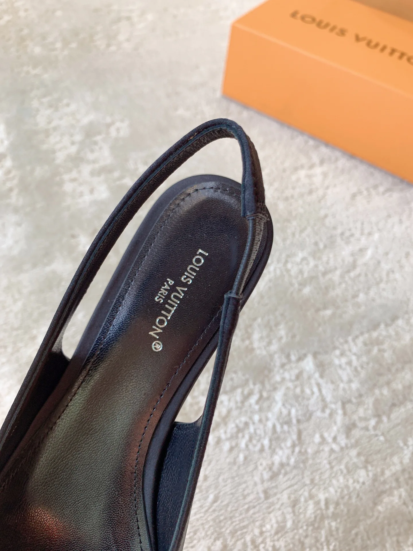 Туфли Женские Louis Vuitton 1834523