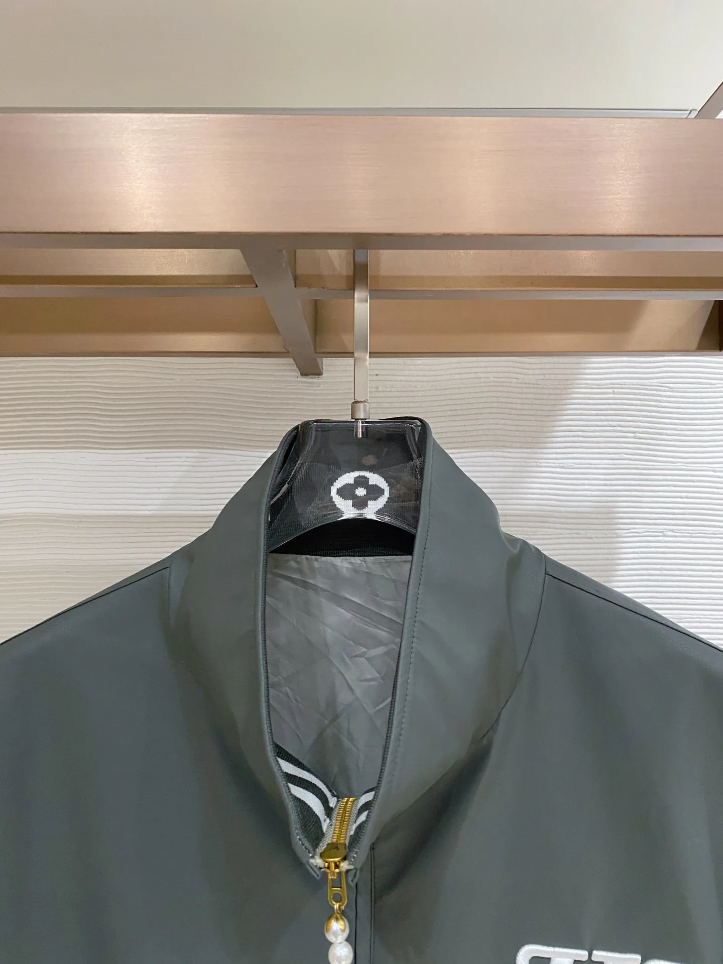 Куртки И Пуховики Мужские Louis Vuitton 10300315