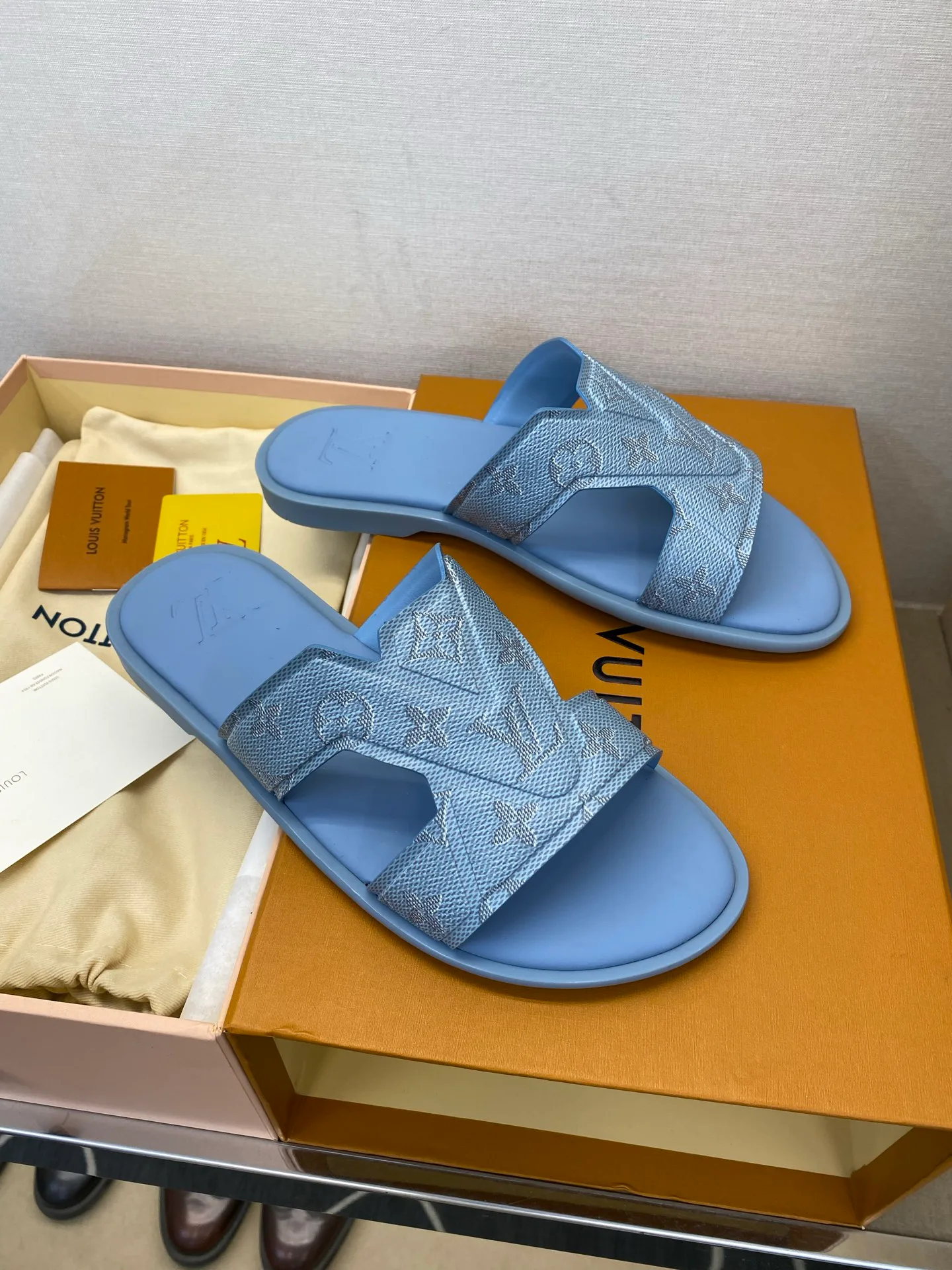 Шлепанцы Мужские Louis Vuitton 13080182