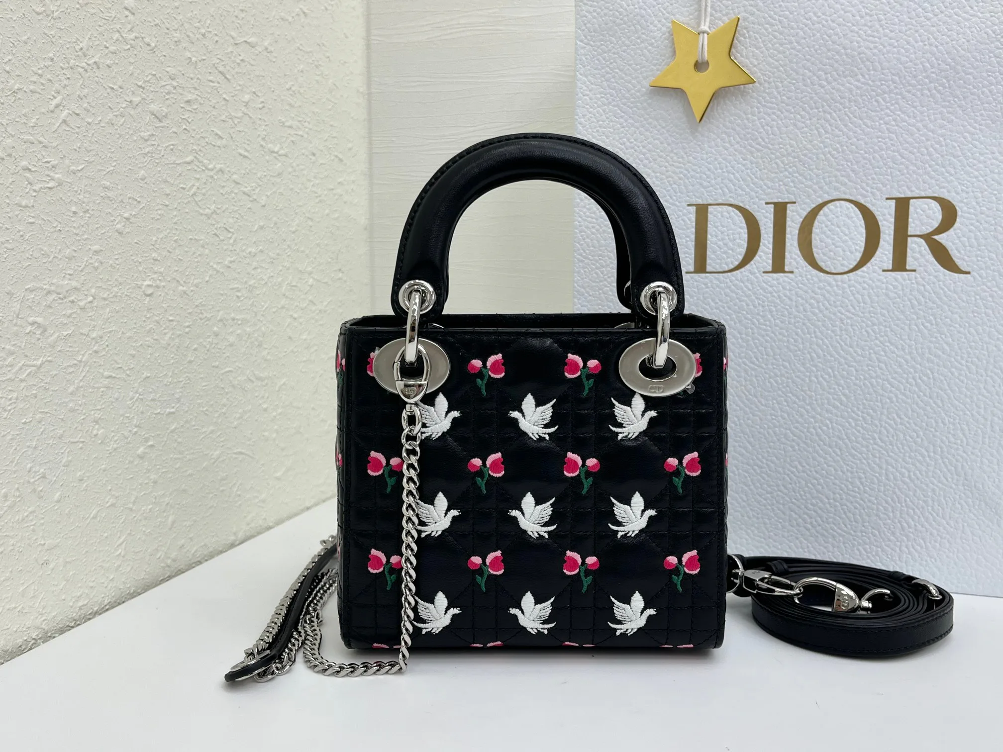 Классические Сумки Женские Christian Dior 17407062