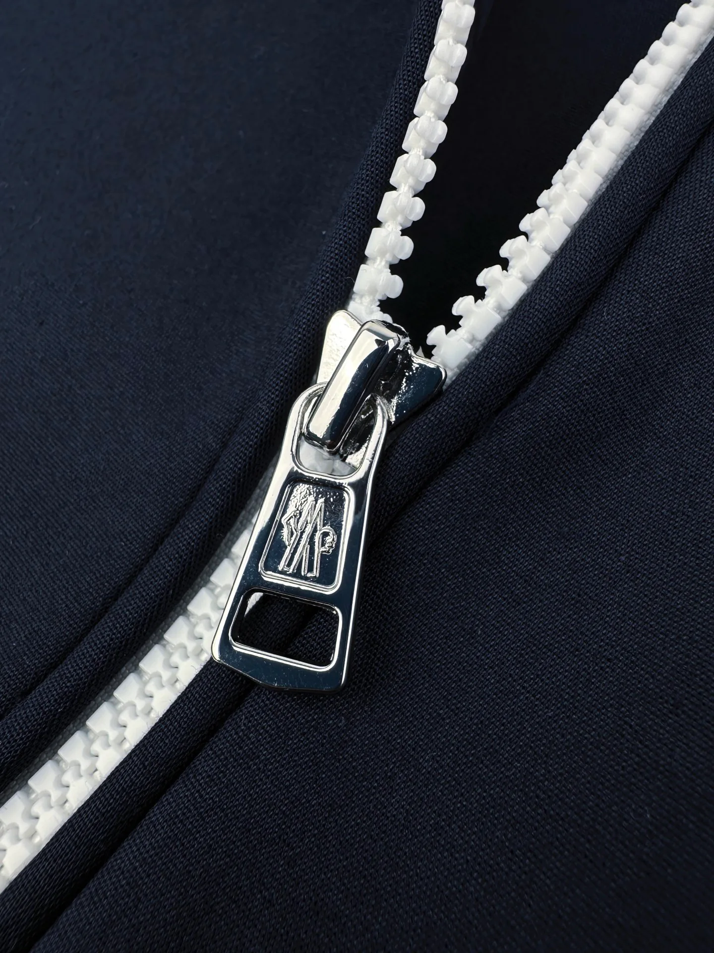 Куртки И Пуховики Женские Moncler 18487142