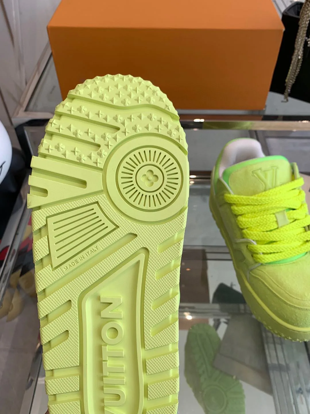 Кроссовки Женские Louis Vuitton 155169