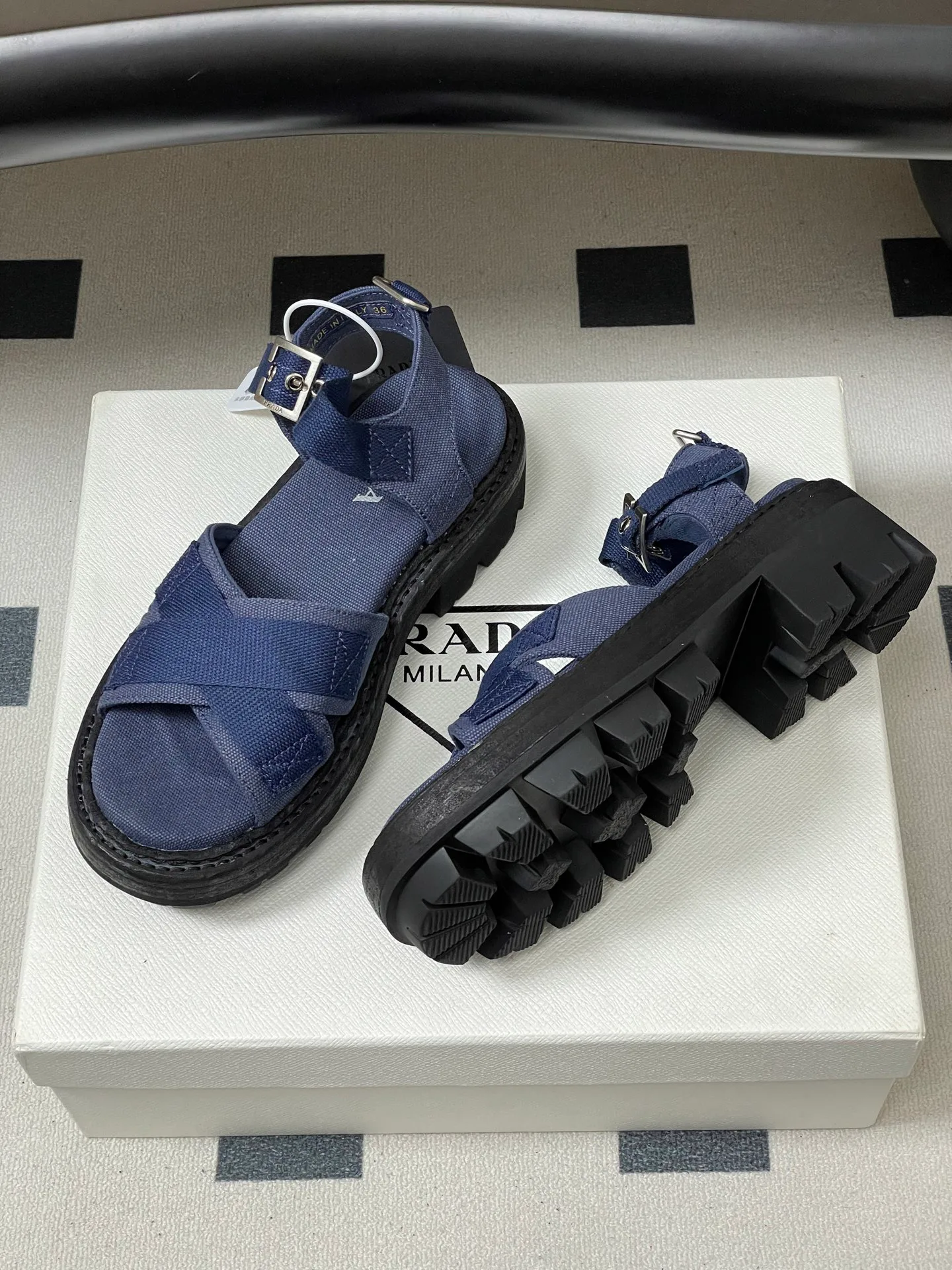 Сандалии Женские Prada 10993980