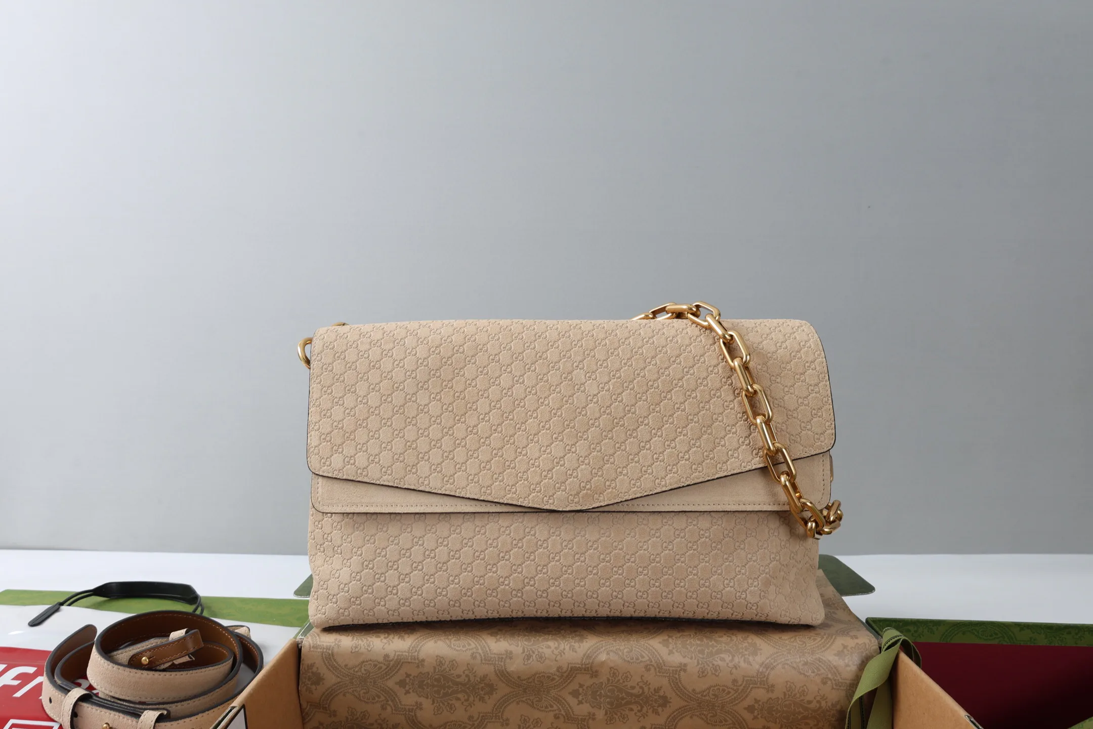 Классические Сумки Женские Gucci 18005078