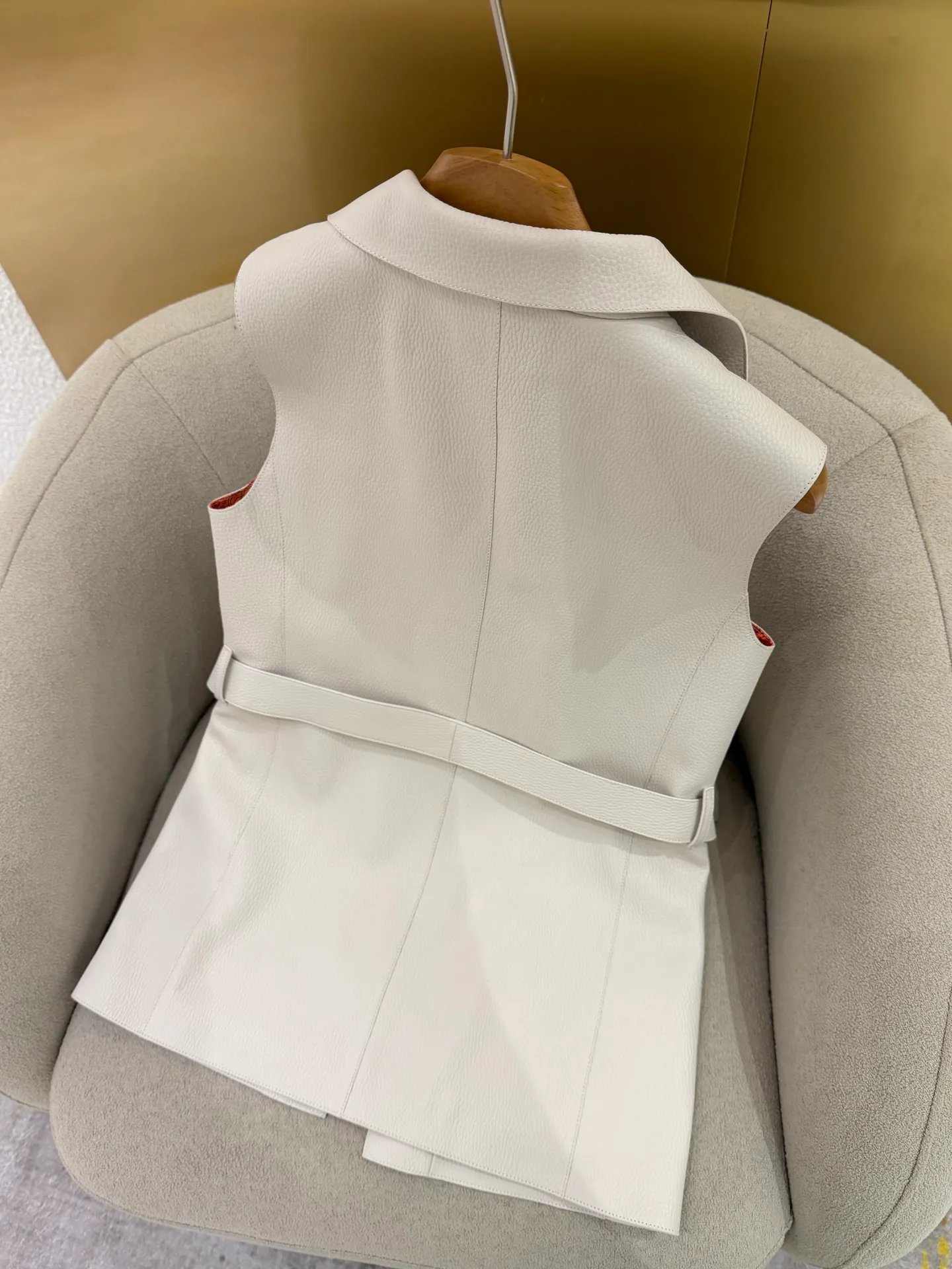 Жилеты Женские Hermes 19253089