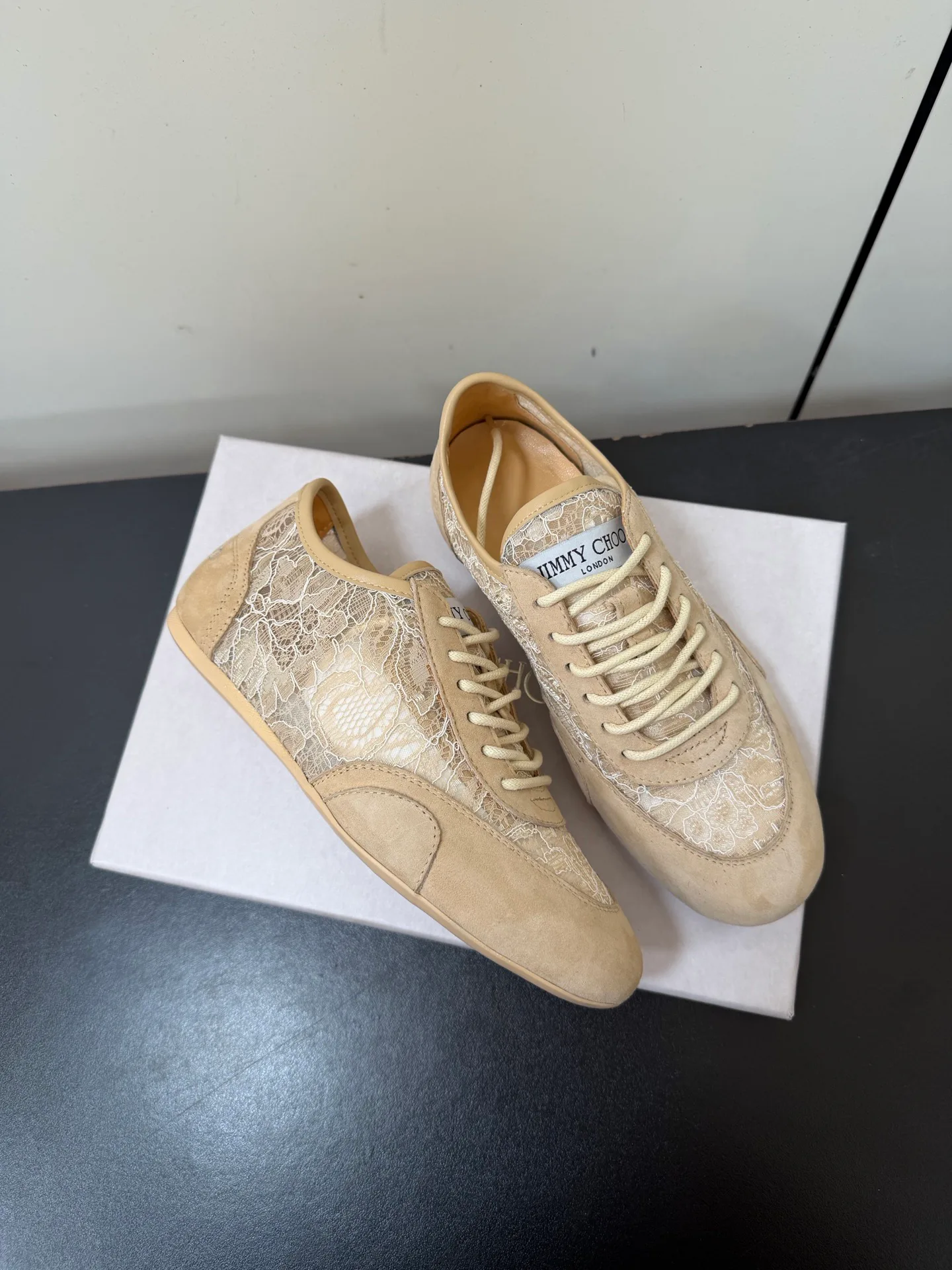Кроссовки Женские Jimmy Choo 10454117