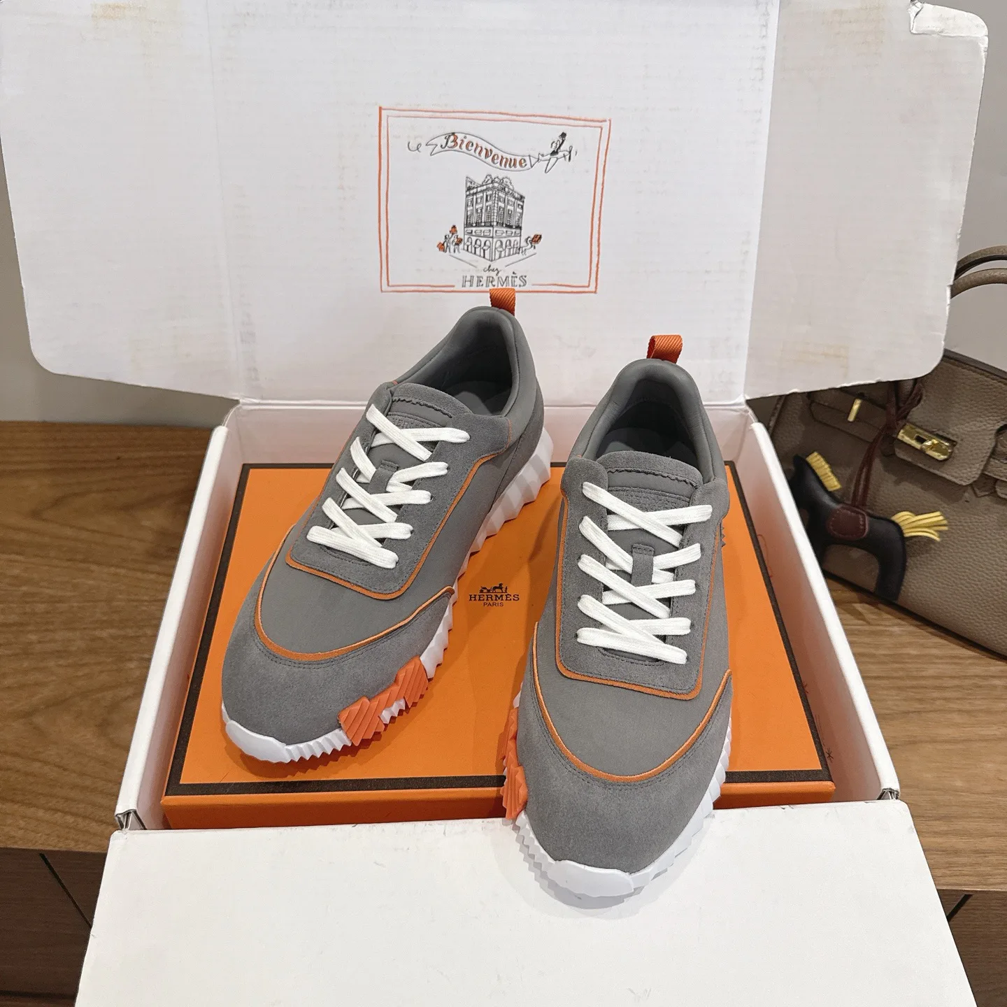 Кроссовки Женские Hermes 18729691