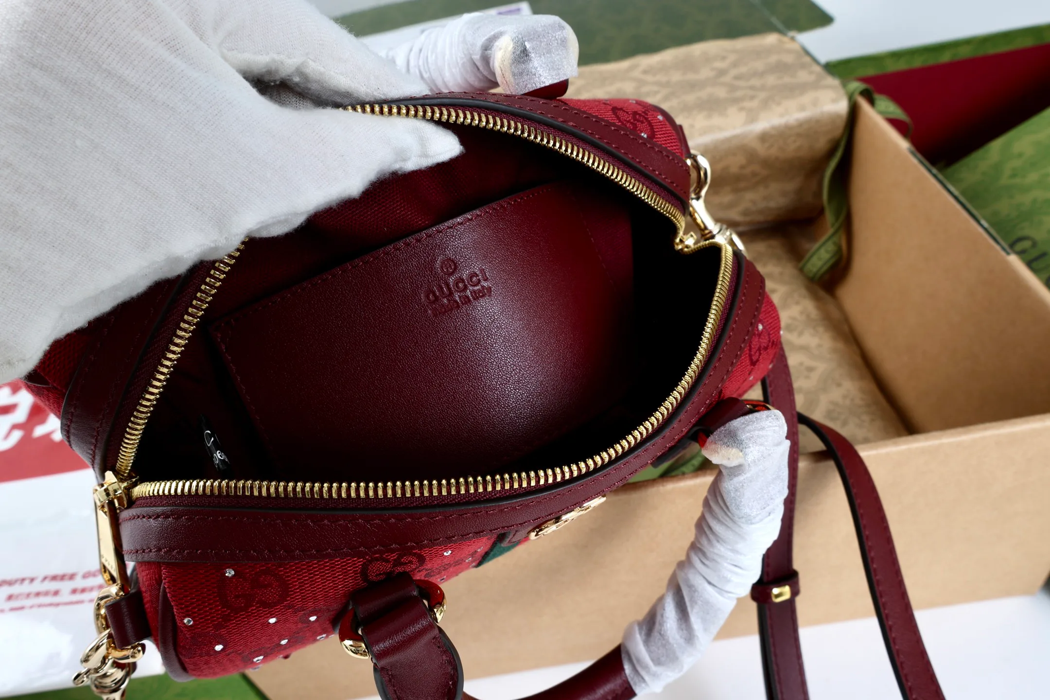 Классические Сумки Женские Gucci 18065275