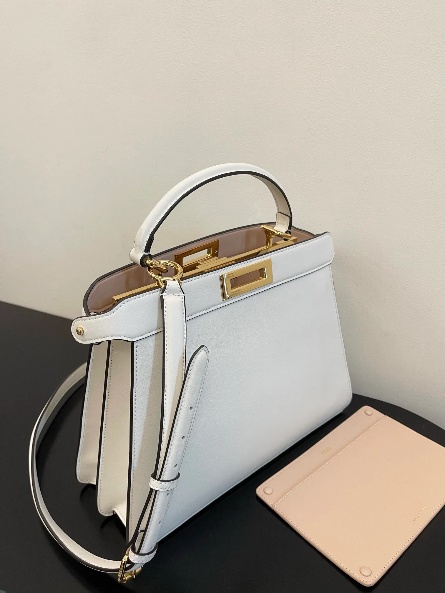 Классические Сумки Женские Fendi 13234510