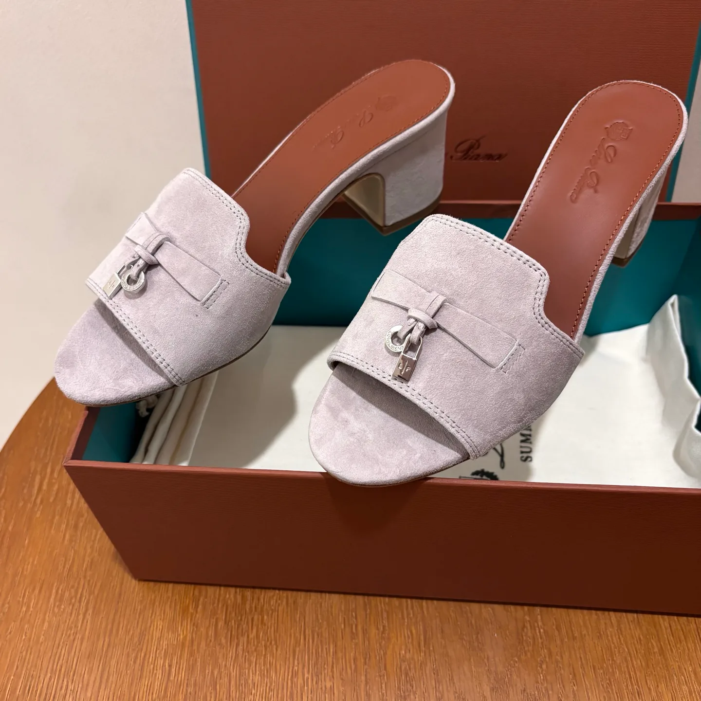 Босоножки Женские Loro Piana 3499315