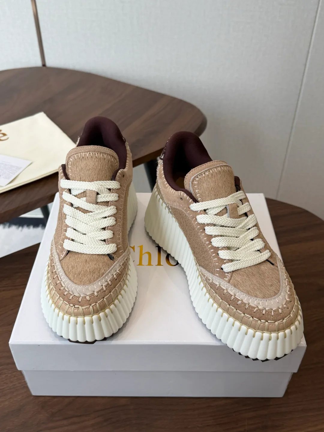 Кроссовки Женские Chloe 19539985
