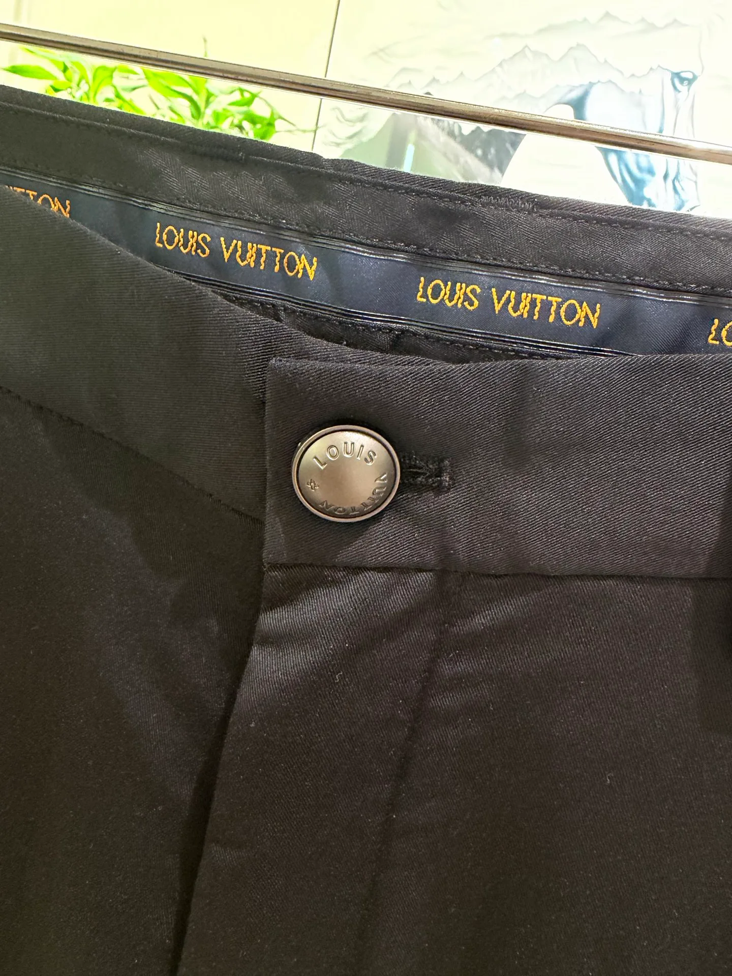 Брюки Женские Louis Vuitton 10507332