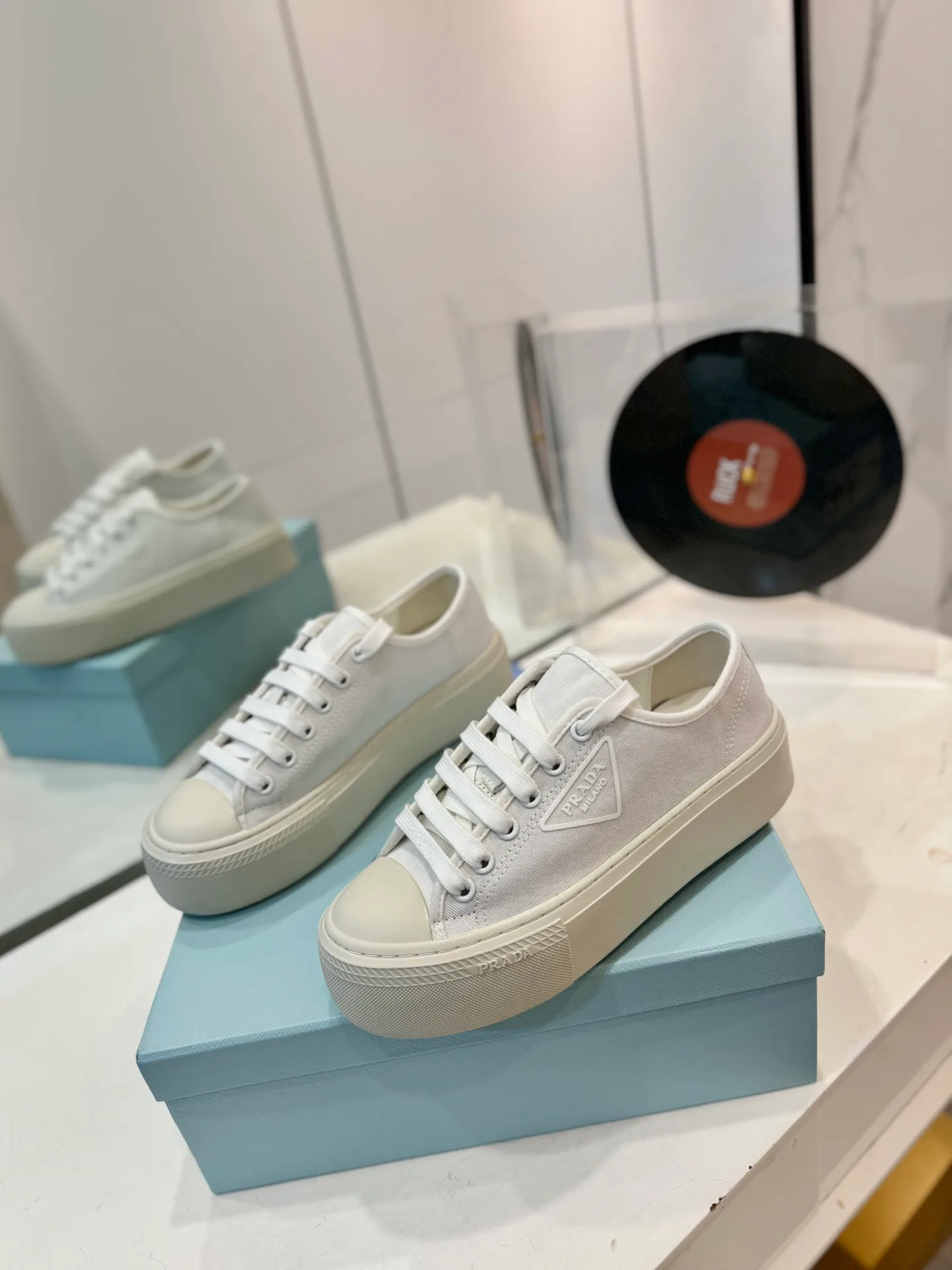 Кроссовки Женские Prada 9535098