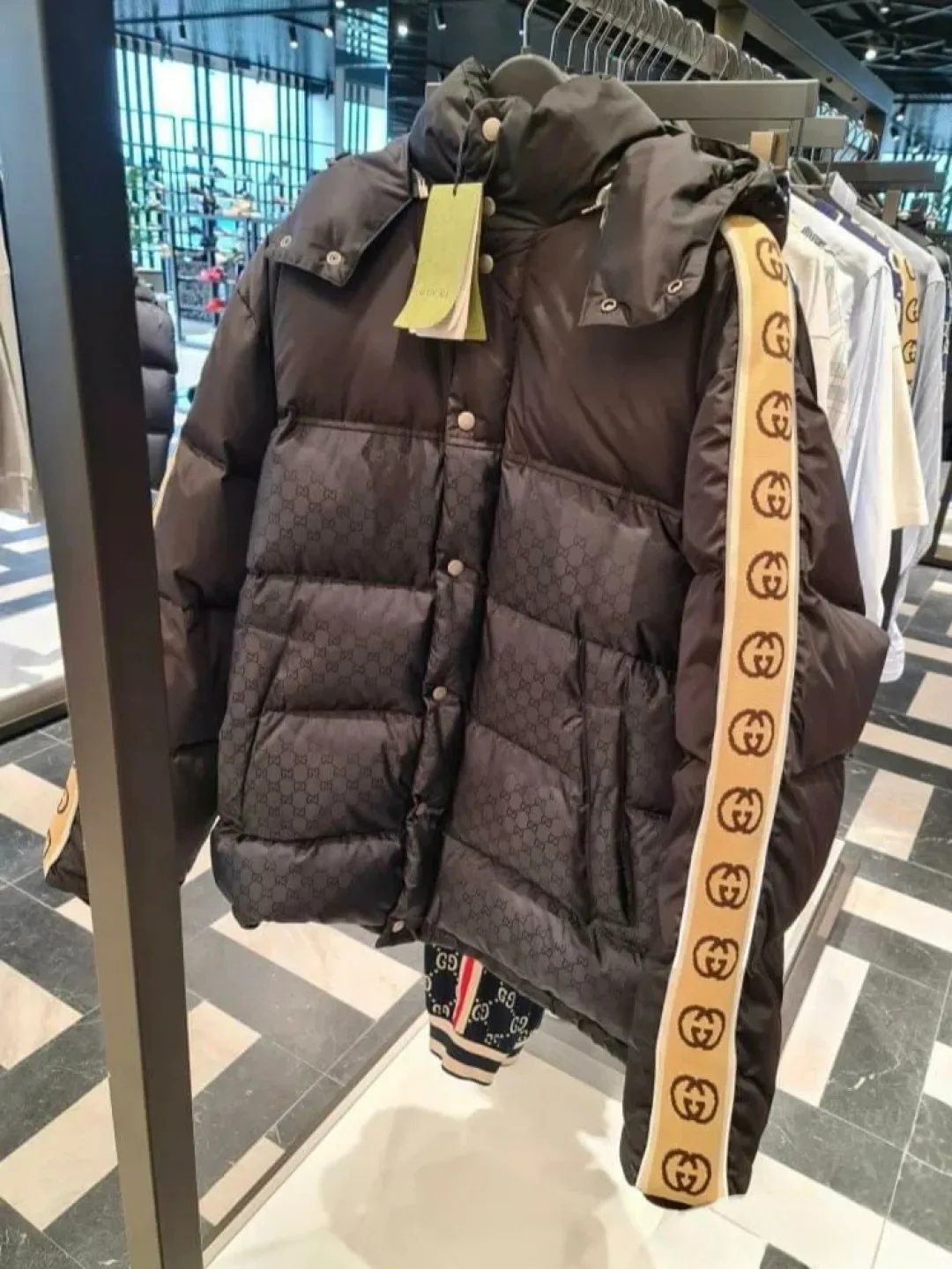 Куртки И Пуховики Мужские Gucci 339523