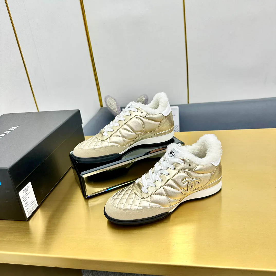 Кроссовки Женские Chanel 17949094