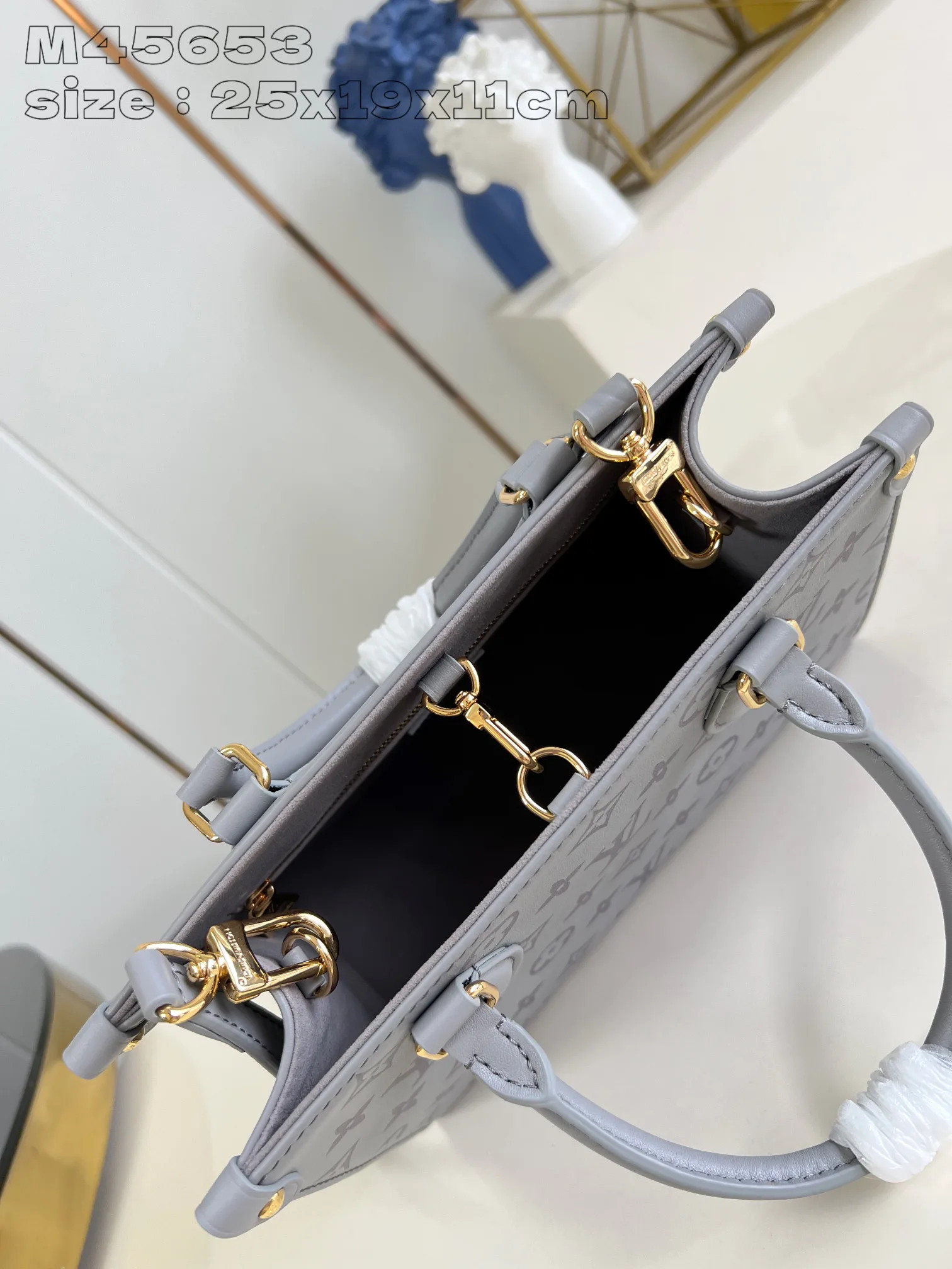 Классические Сумки Женские Louis Vuitton 18227602