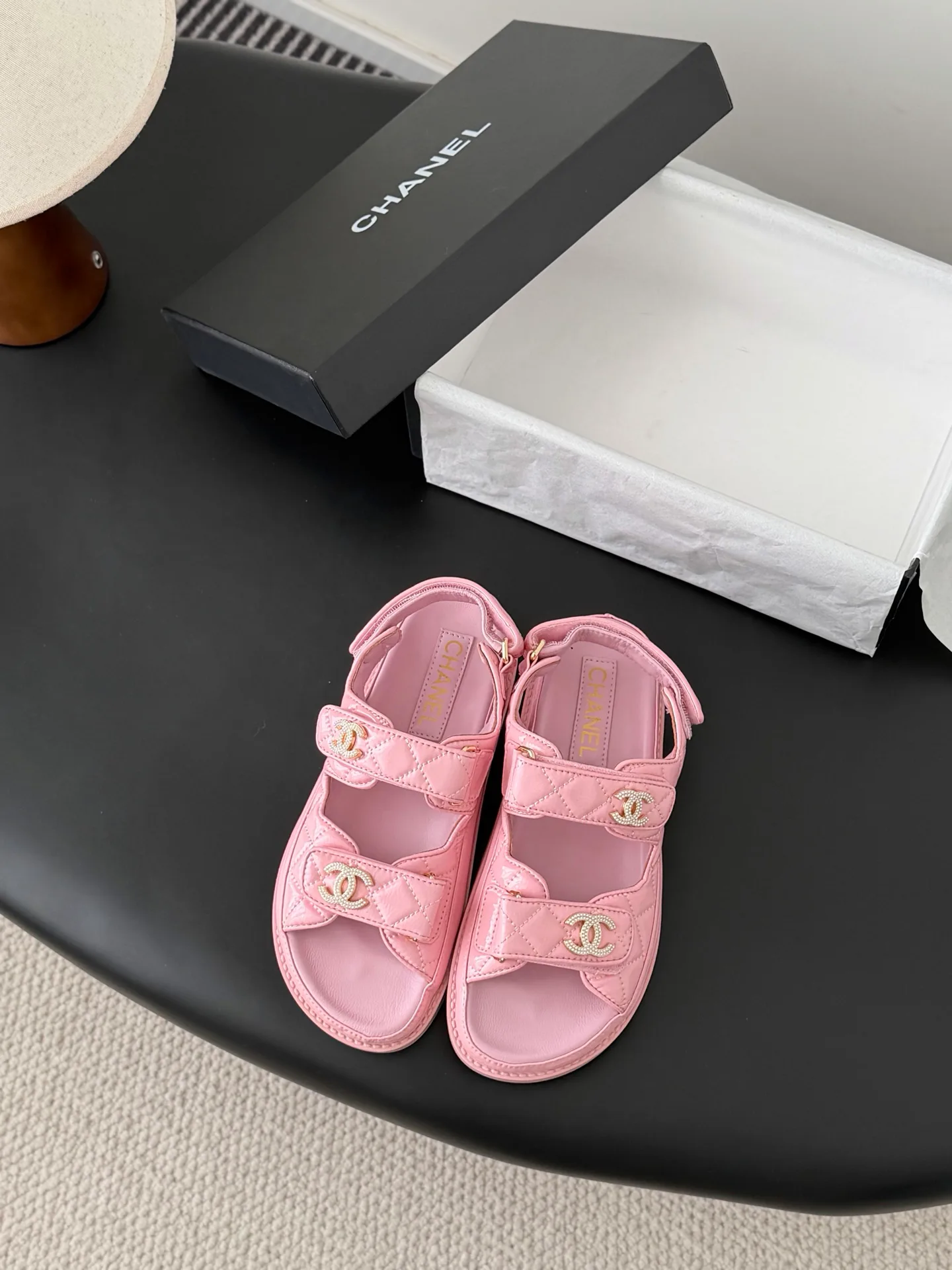 Сандалии Женские Chanel 15348759