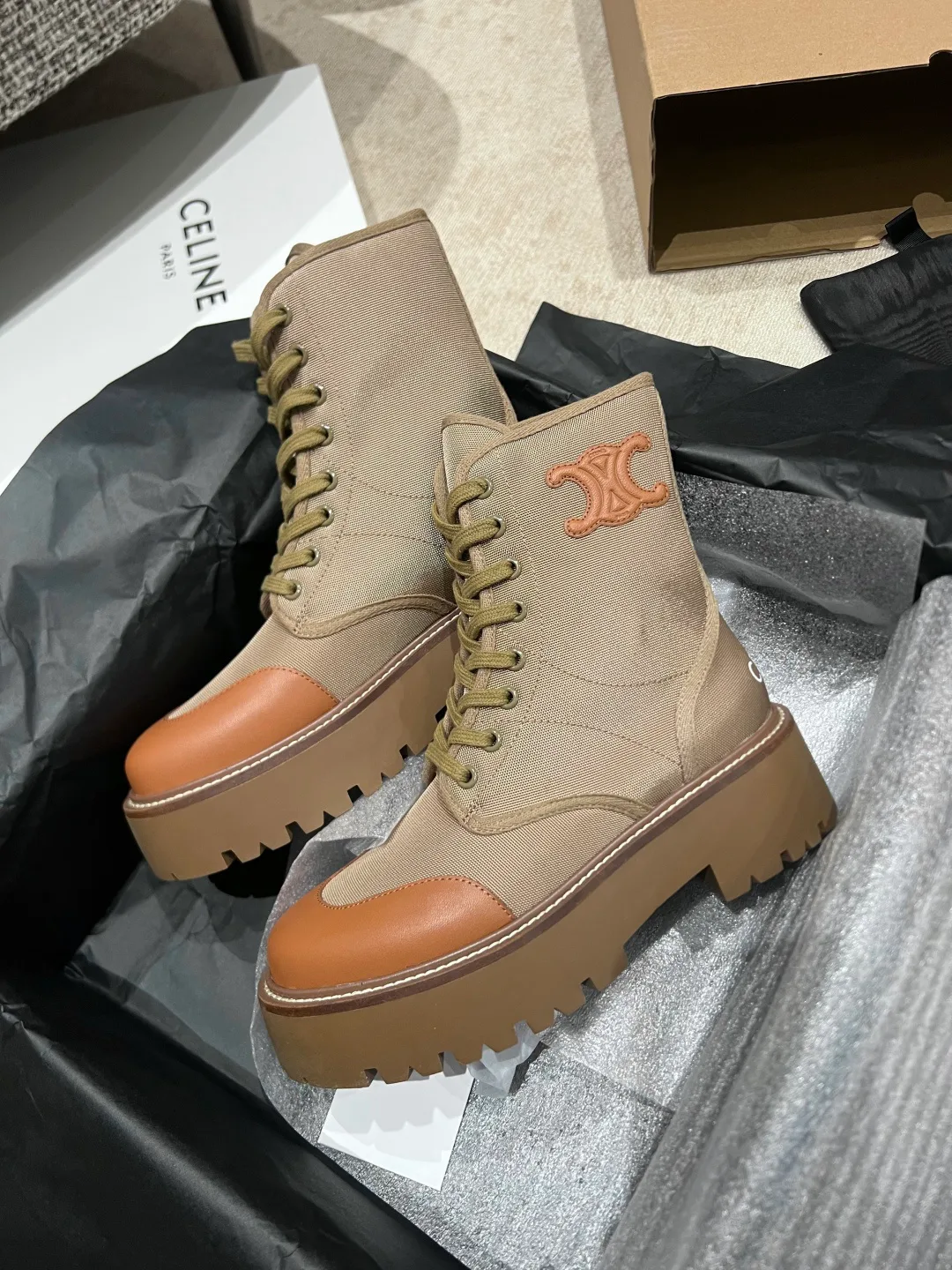 Ботинки Женские Celine 18152192