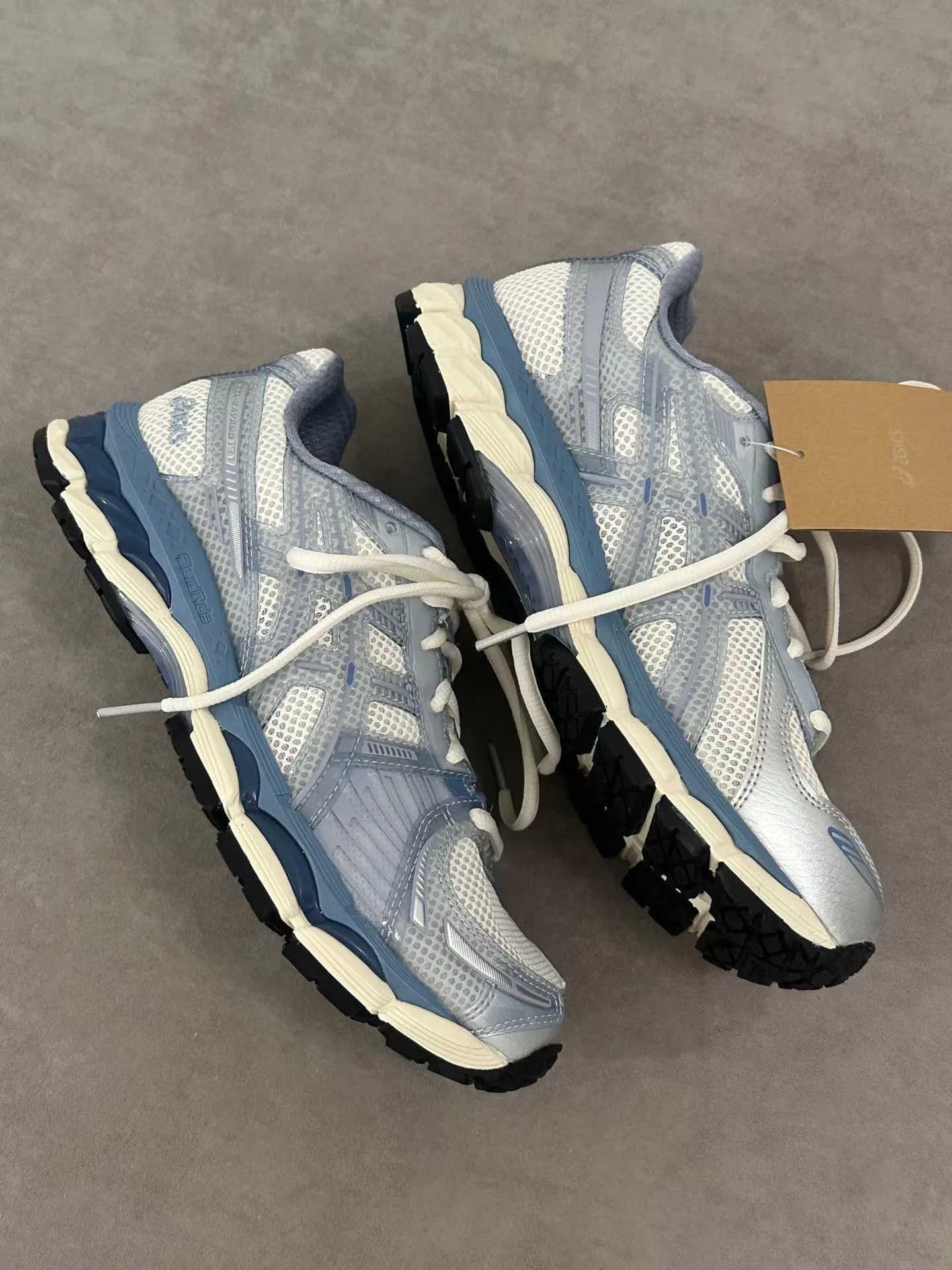 Кроссовки Женские Asics 17065418