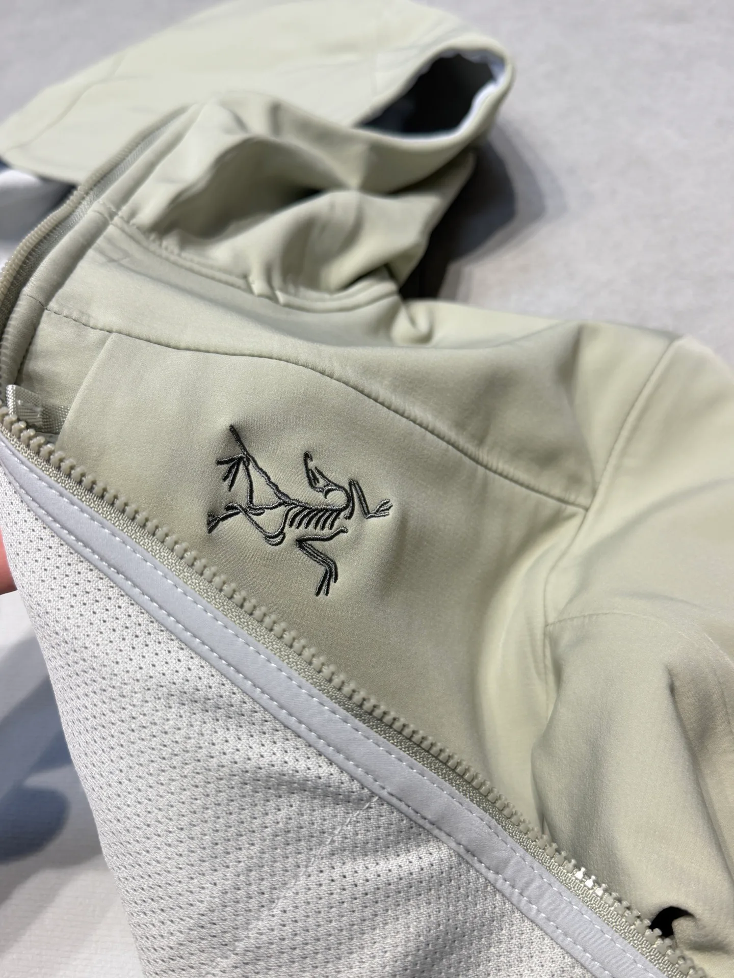 Куртки И Пуховики Женские Arcteryx 18870859