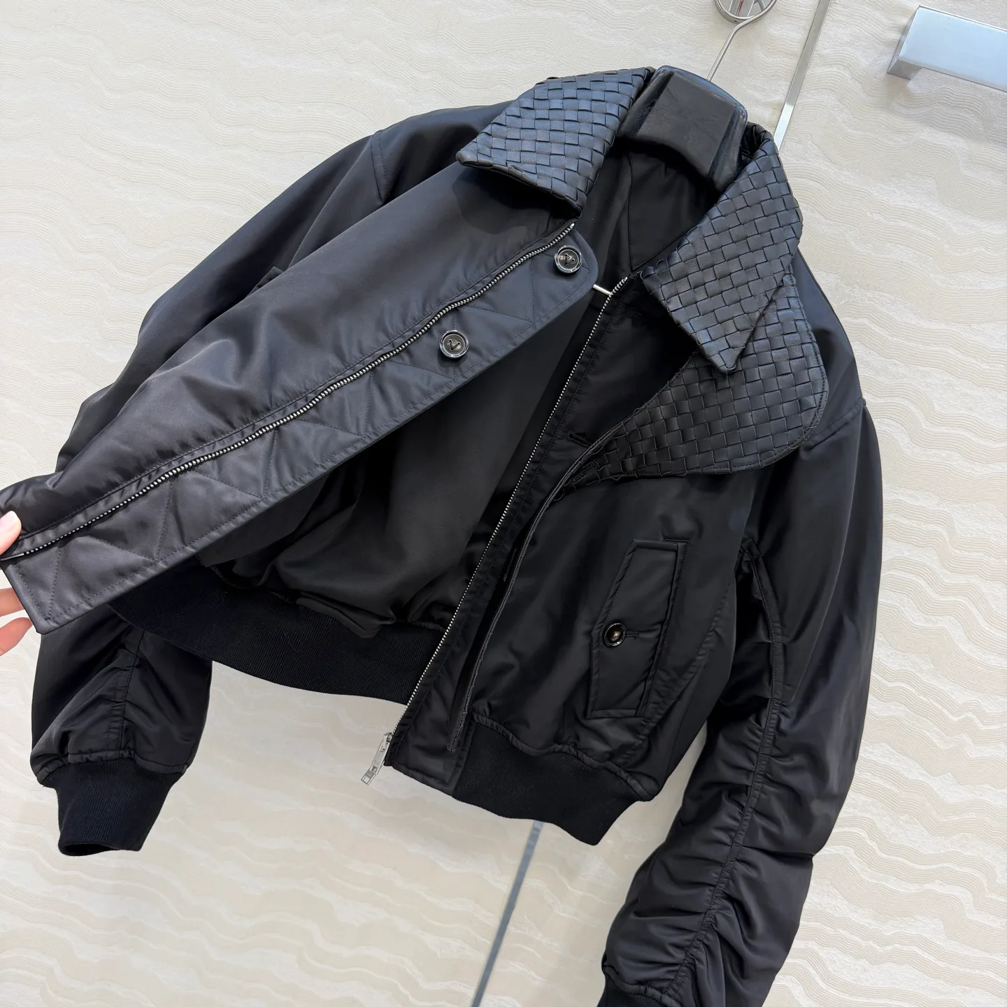 Куртки И Пуховики Женские Bottega Veneta 18501588