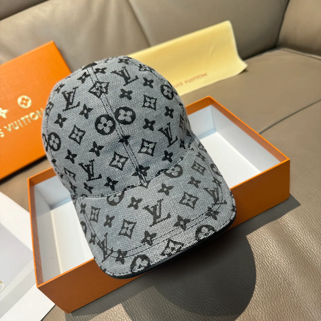 Головные Уборы Louis Vuitton 17515288