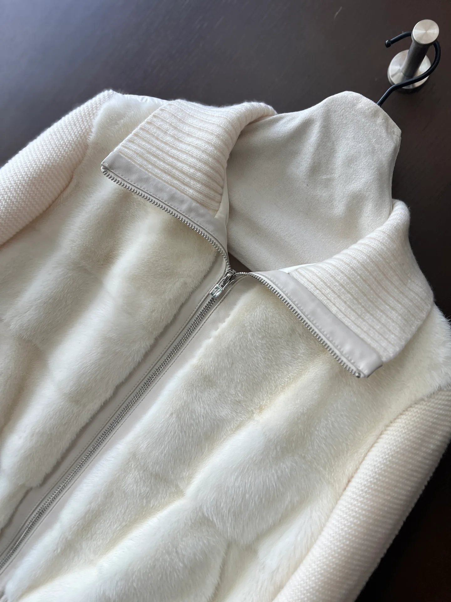 Куртки И Пуховики Женские Loro Piana 18198776