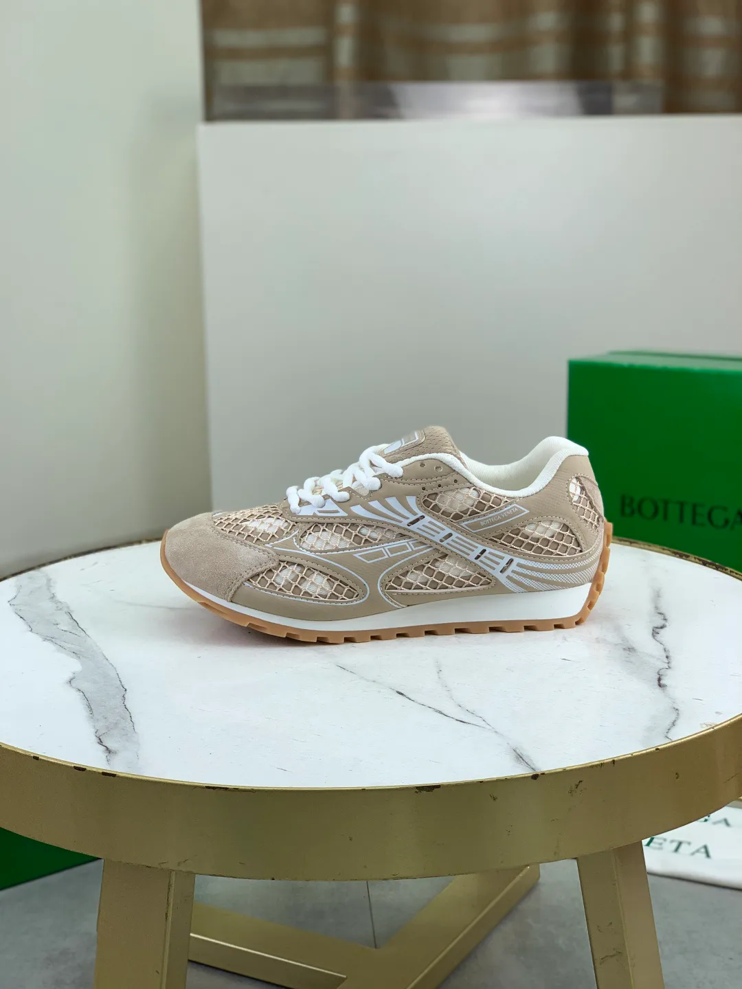 Кроссовки Женские Bottega Veneta 18365195