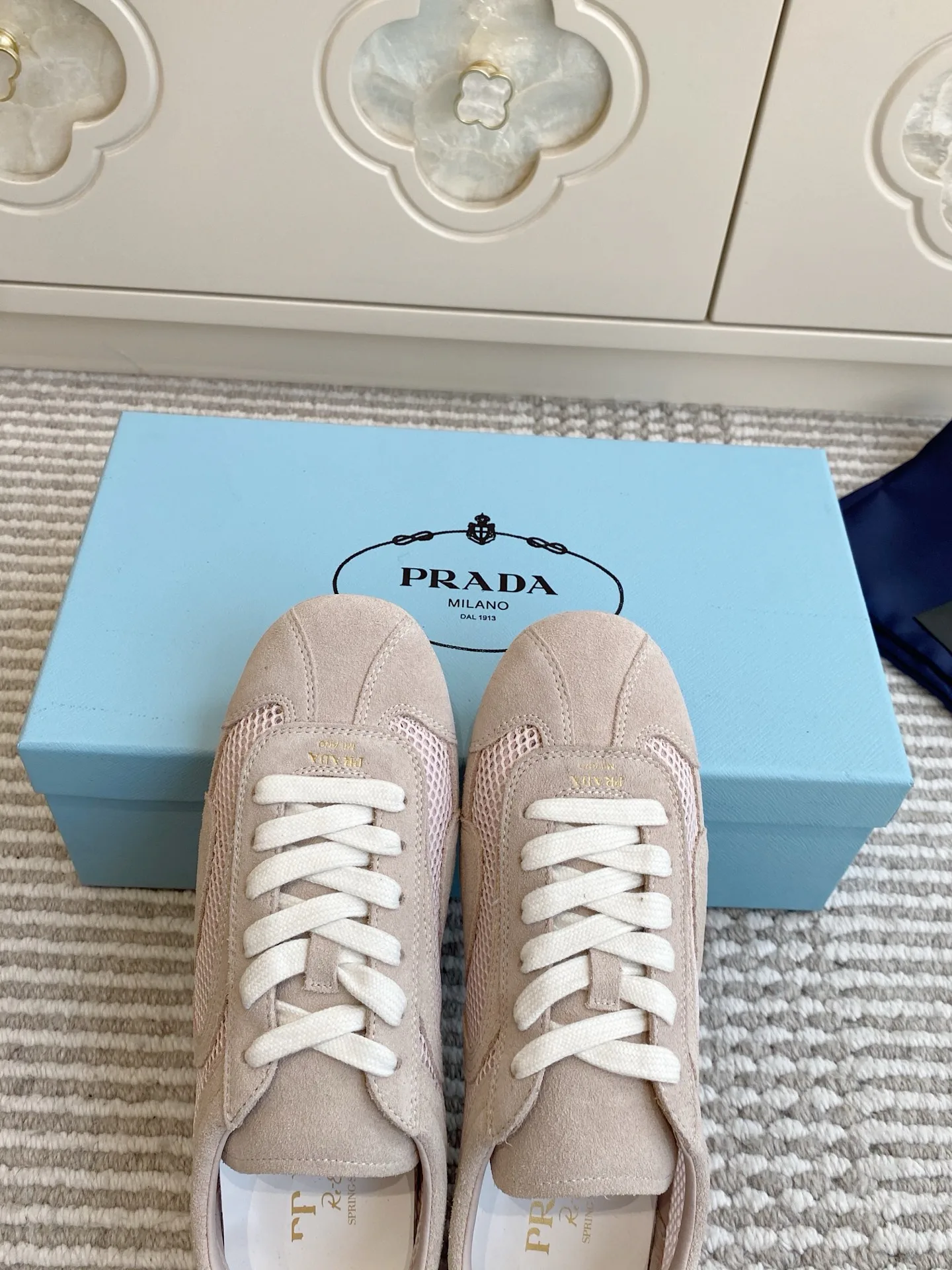 Кроссовки Женские Prada 11870116