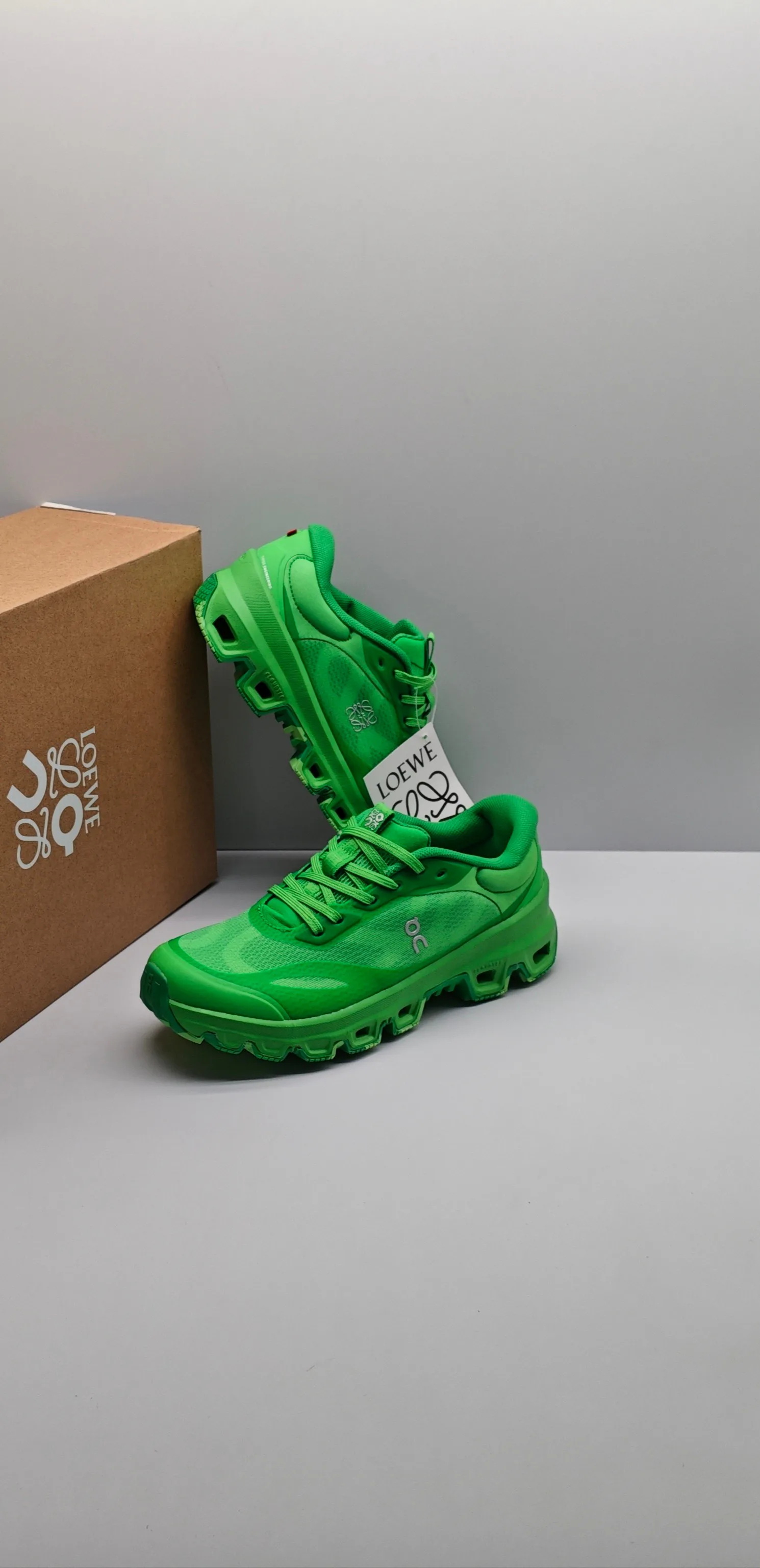 Кроссовки Женские Loewe 13193862