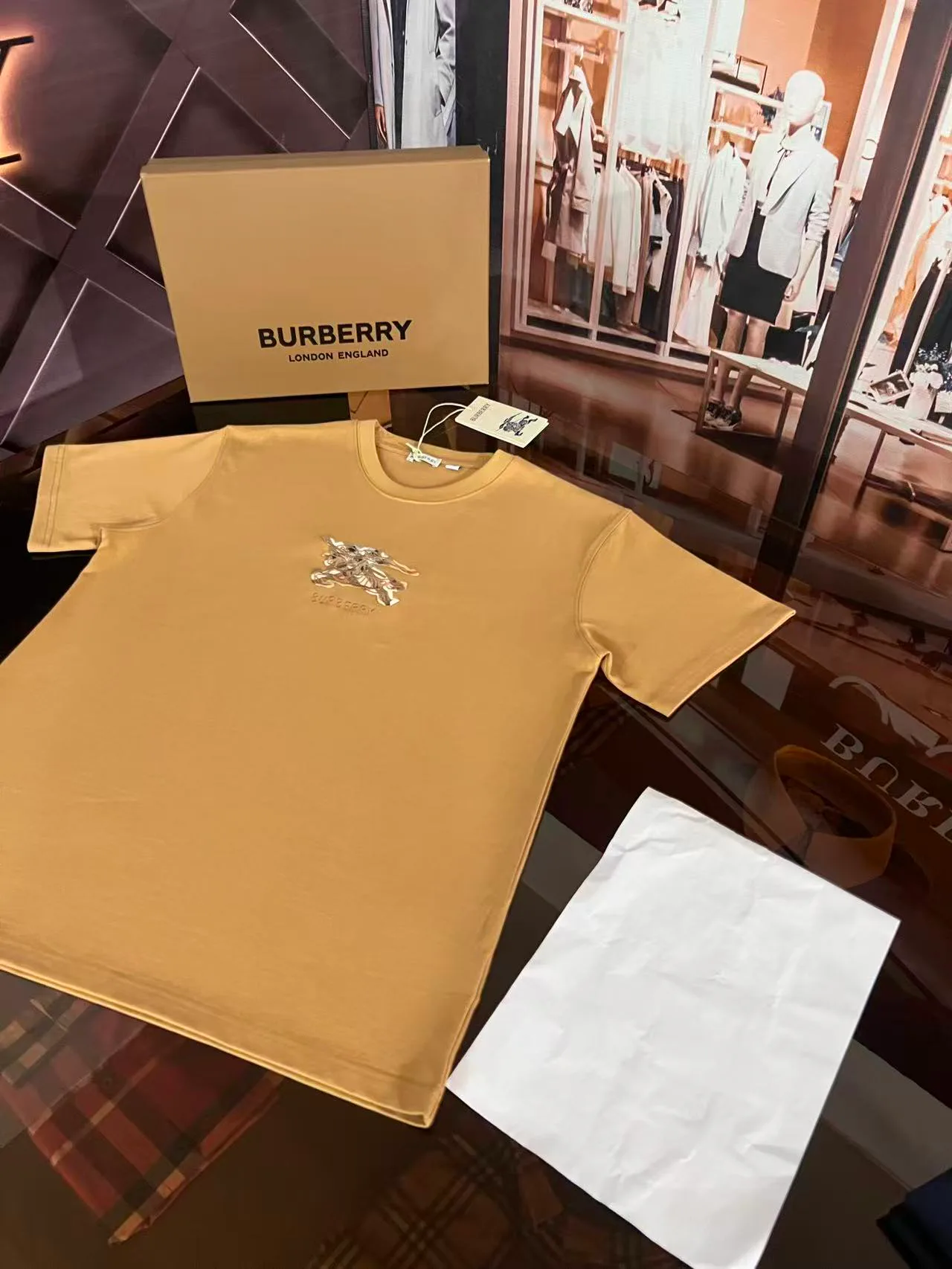 Футболки Женские Burberry 10658042