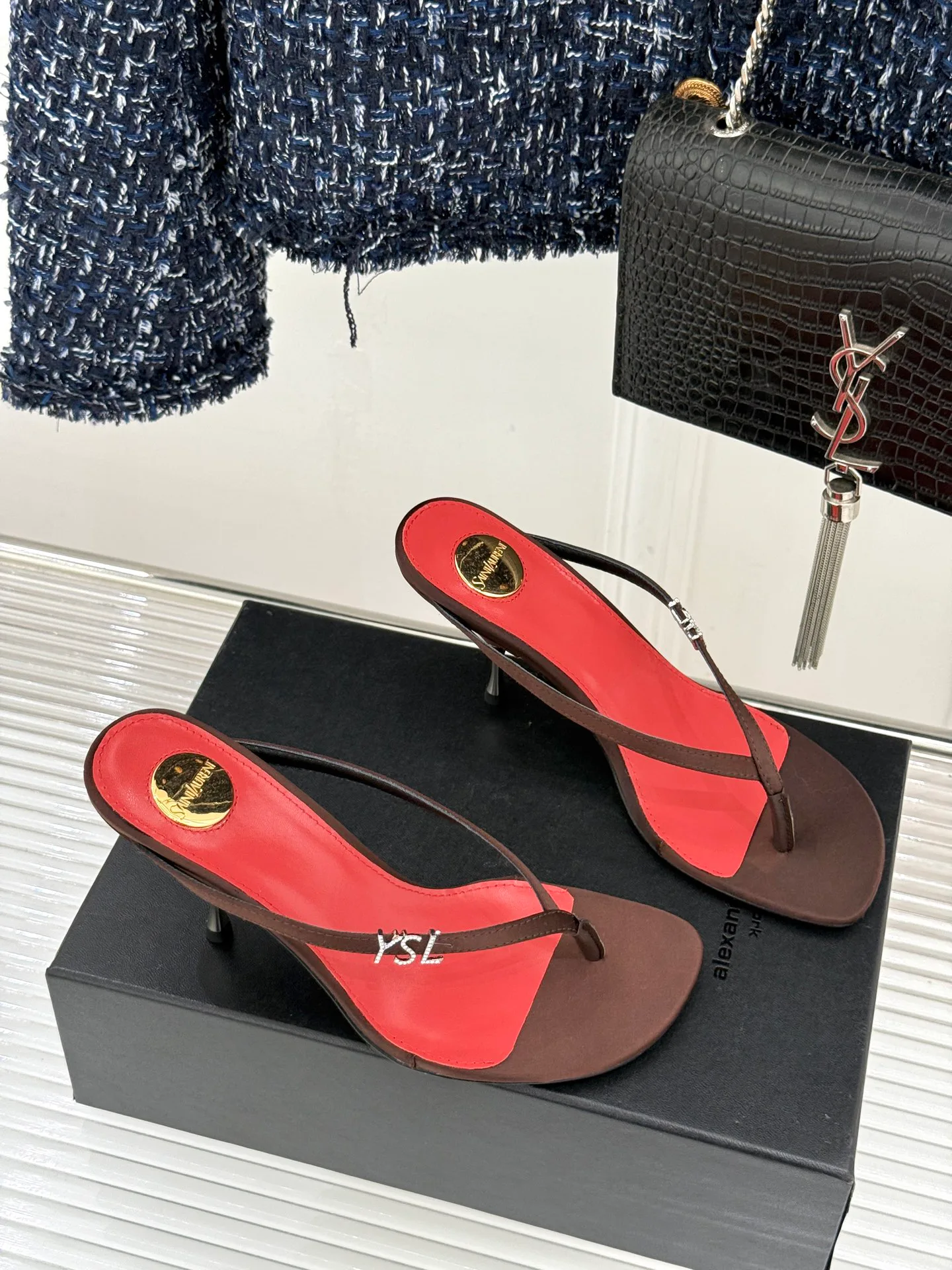 Сандалии Женские Saint Laurent 11886592