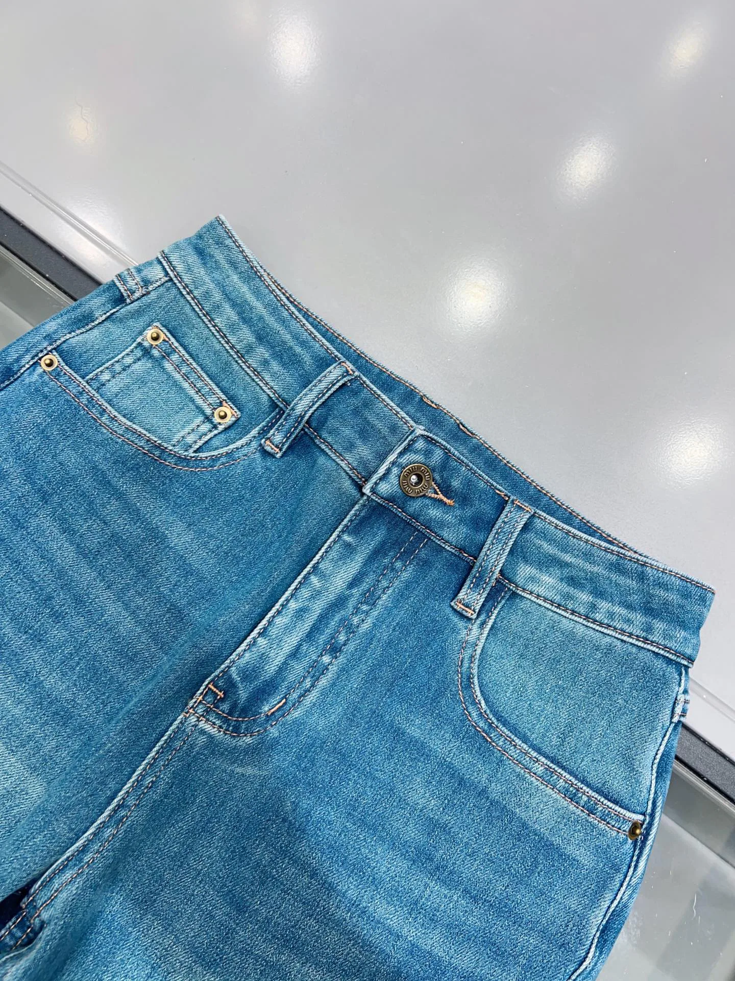 Джинсы Женские Miu Miu 11496065