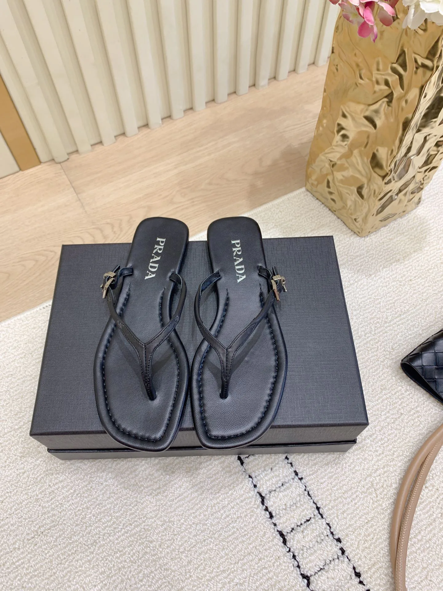 Шлепанцы Женские Prada 3396719