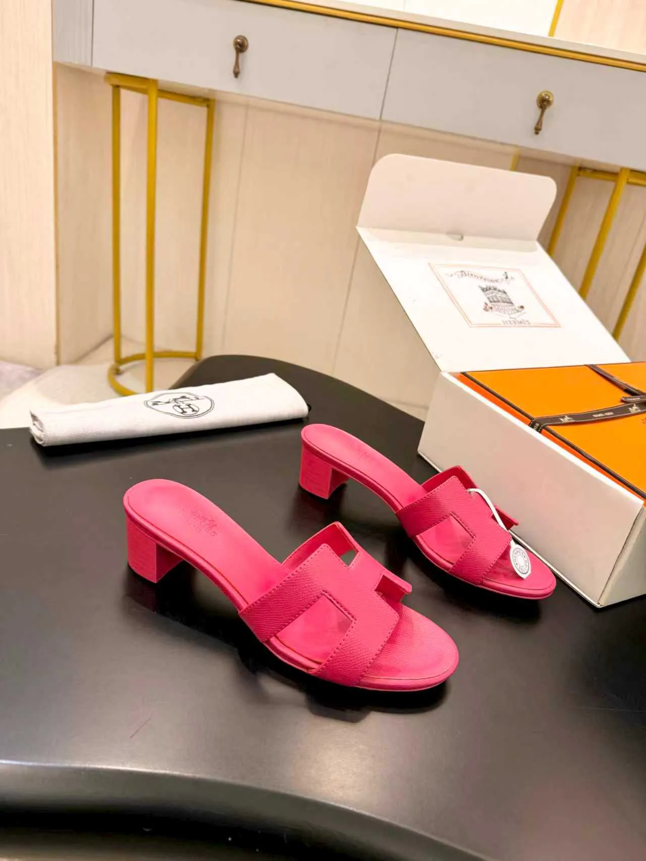 Босоножки Женские Hermes 10250444