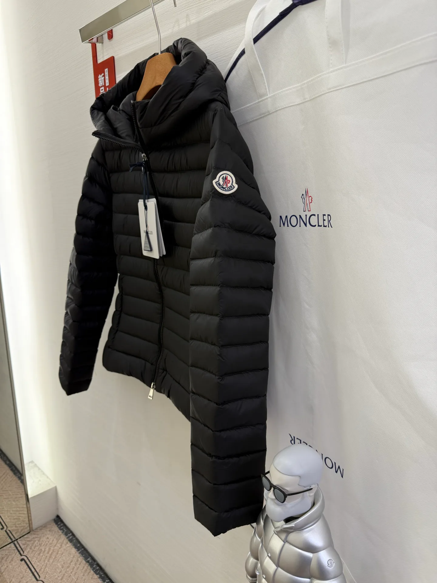 Куртки И Пуховики Женские Moncler 18825215