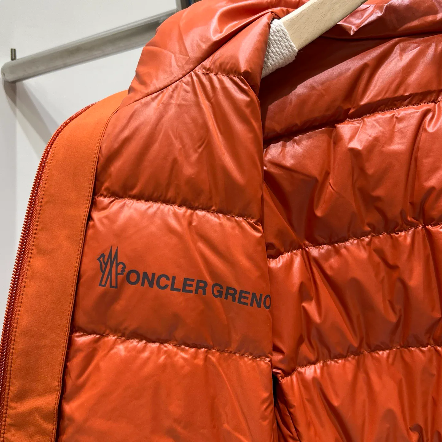 Куртки И Пуховики Женские Moncler 18131362