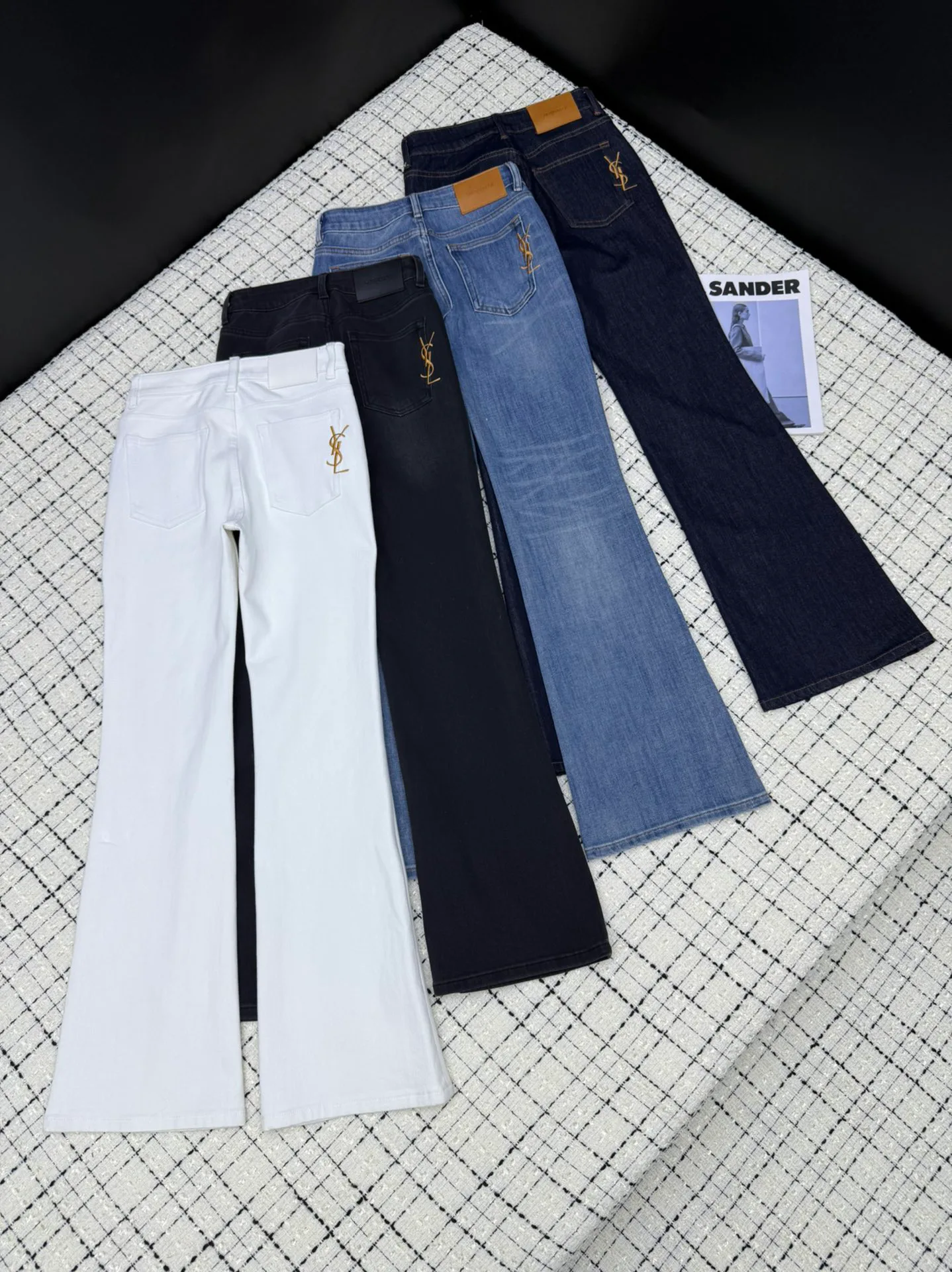 Джинсы Женские Saint Laurent 18885569